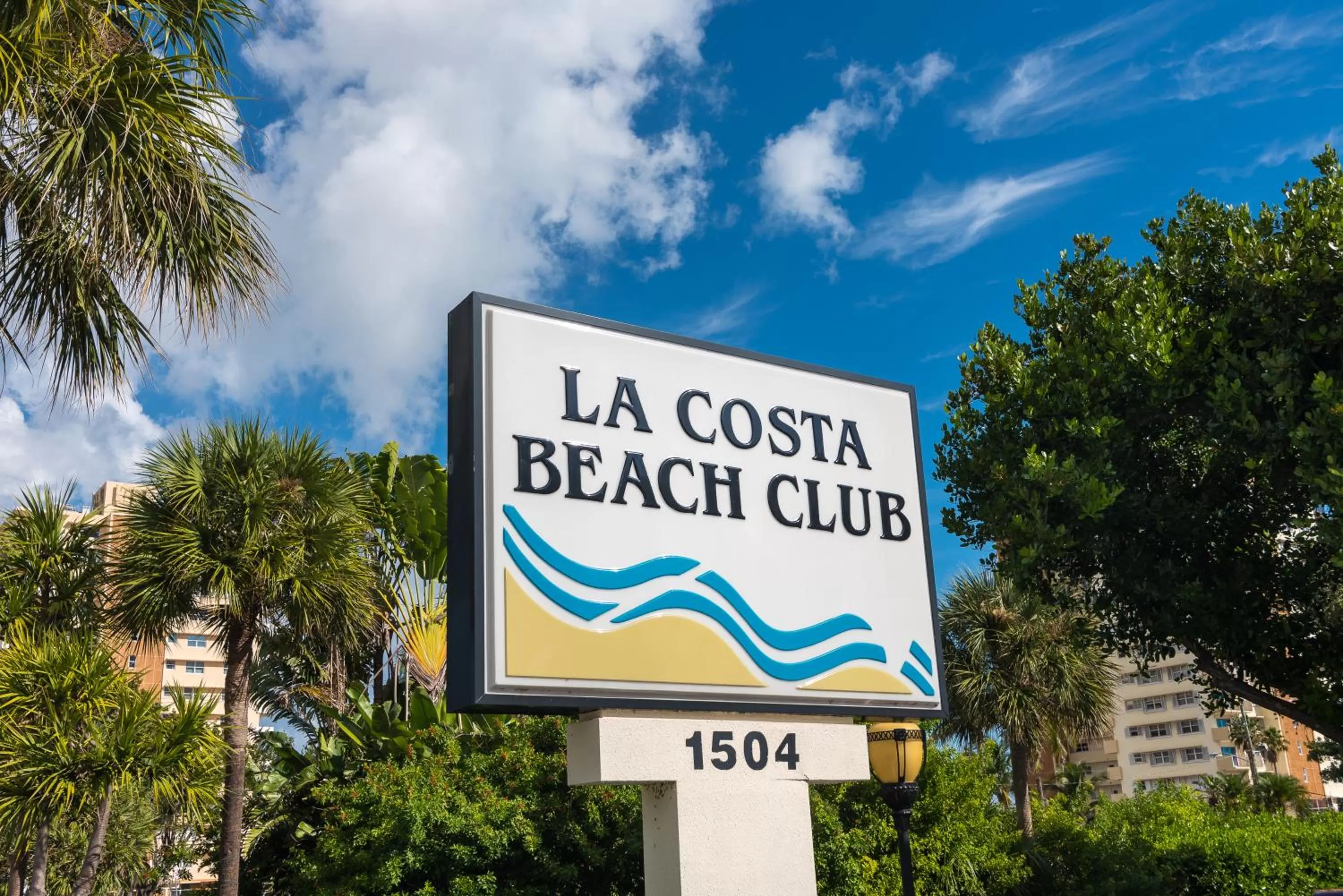 Street view in La Costa Beach Club