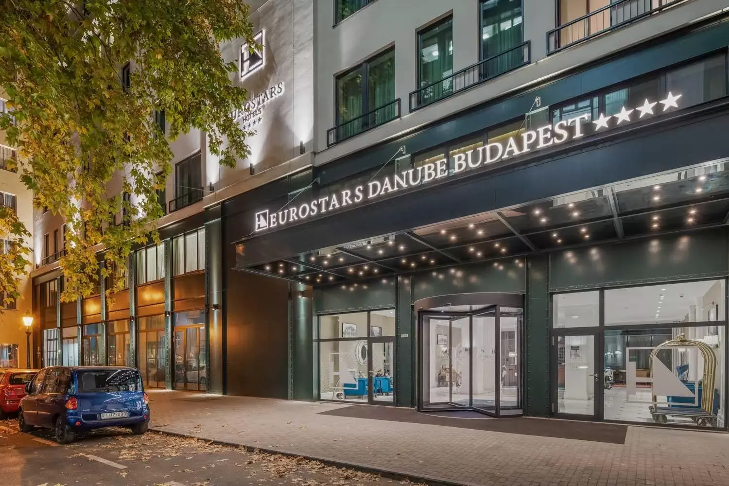 Facade/entrance, Property Building in Eurostars Danube Budapest