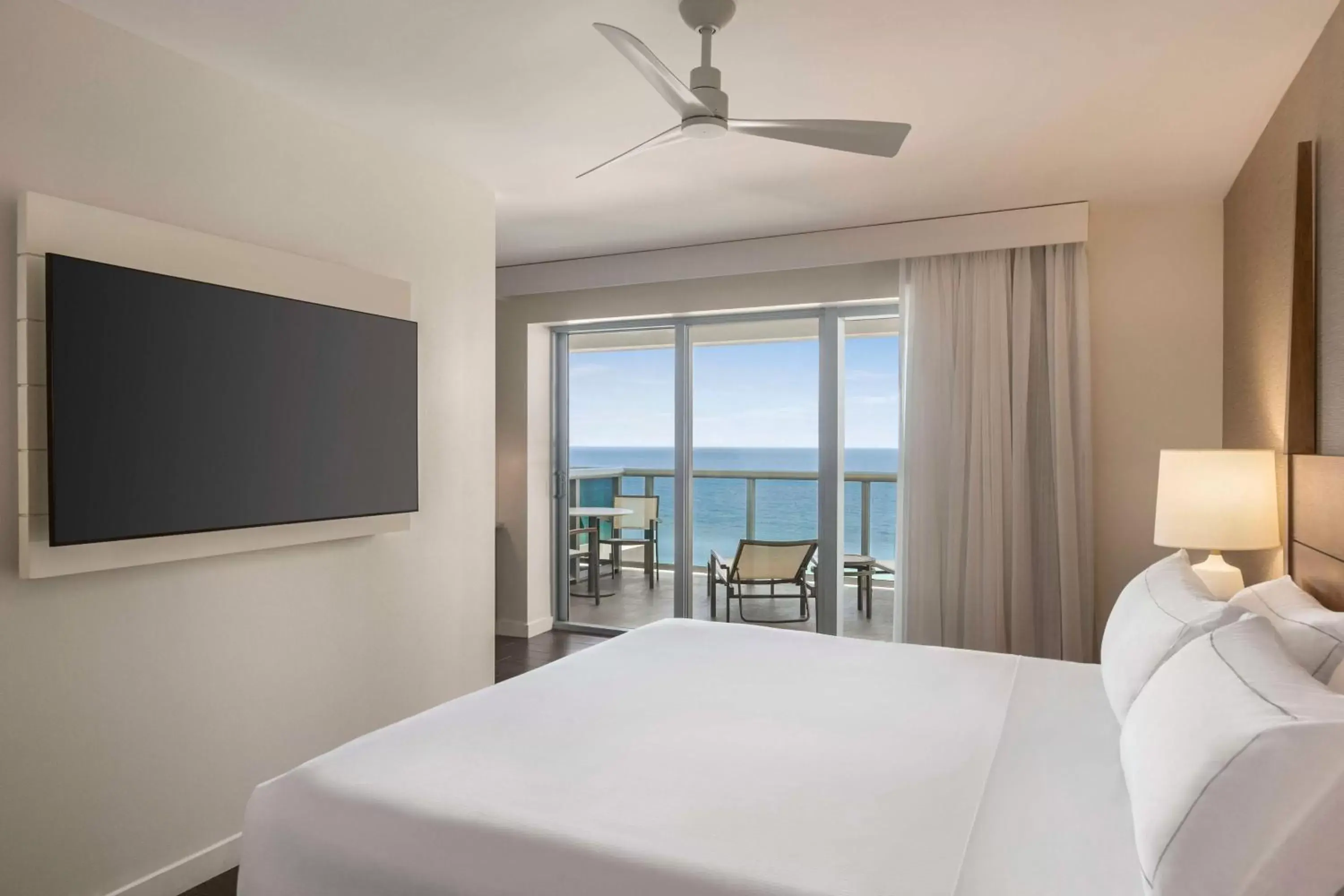 Bed in Hilton Cabana Miami Beach