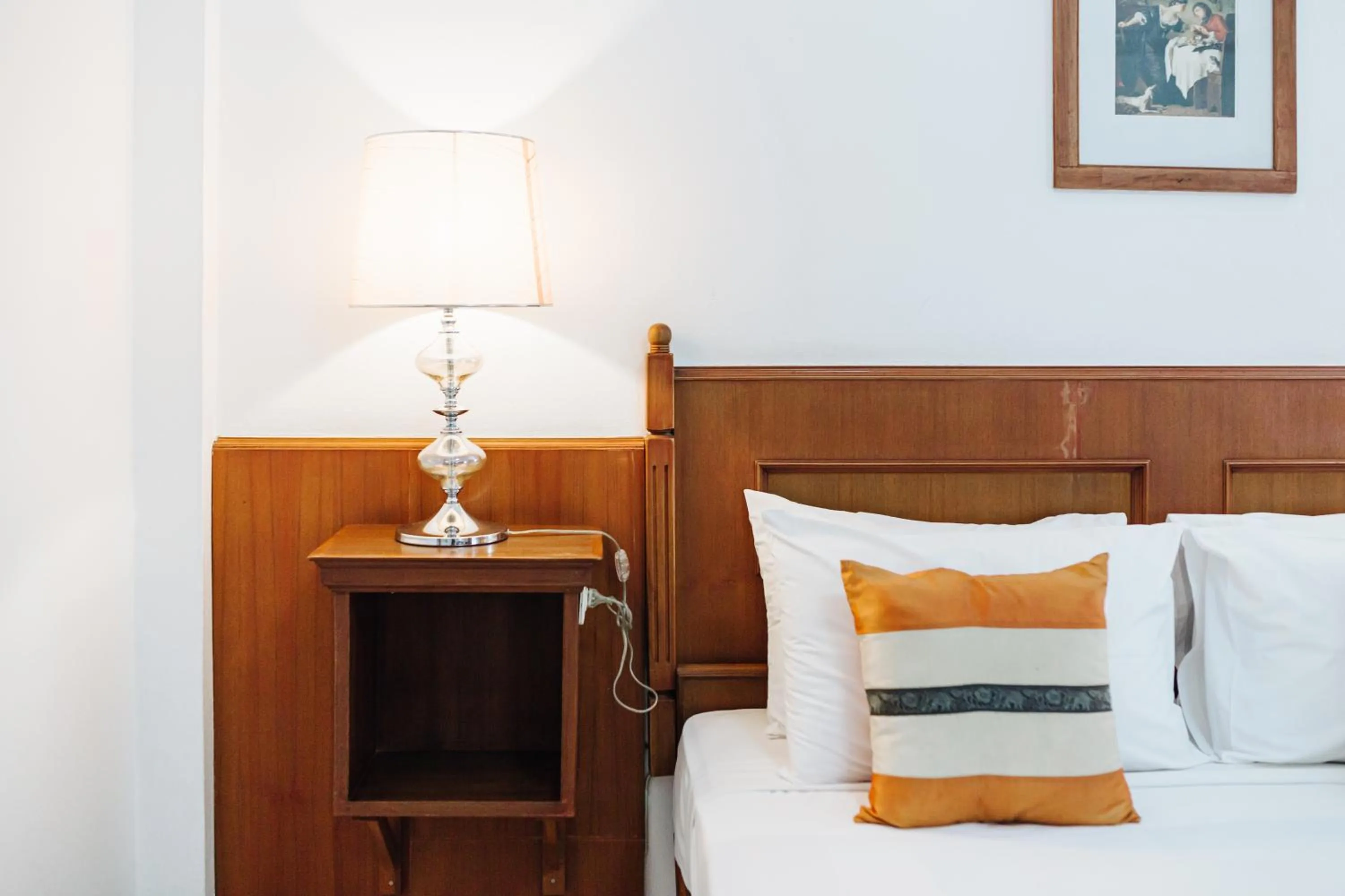 Bedroom, Bed in Rendezvous Oldtown Chiangmai