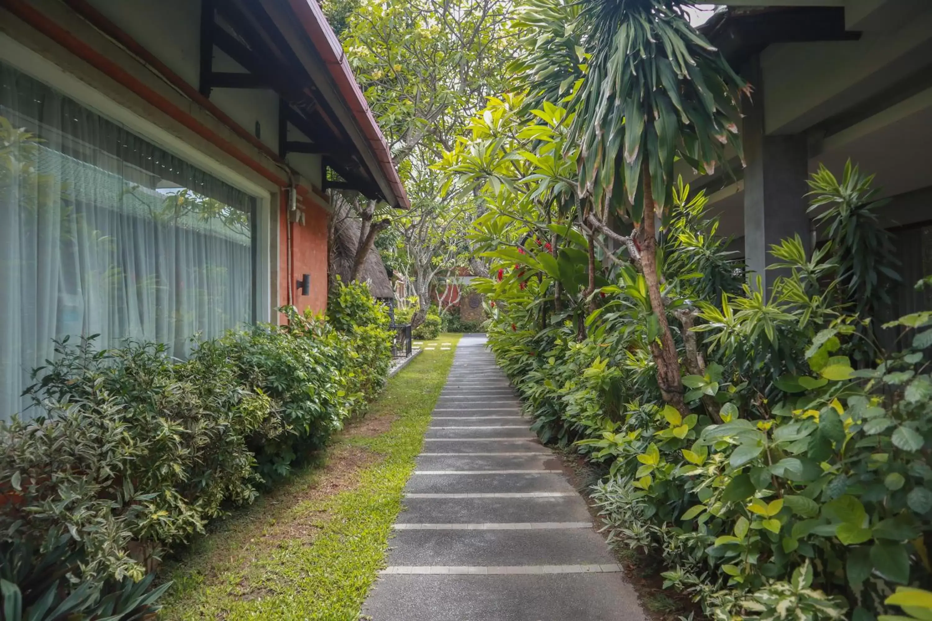 Facade/entrance in The Cakra Hotel