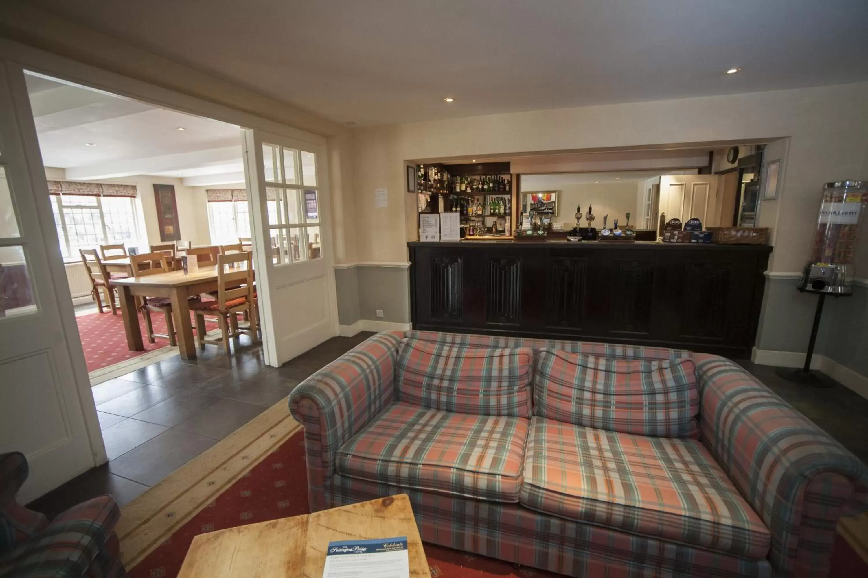 Restaurant/places to eat in Shillingford Bridge Hotel