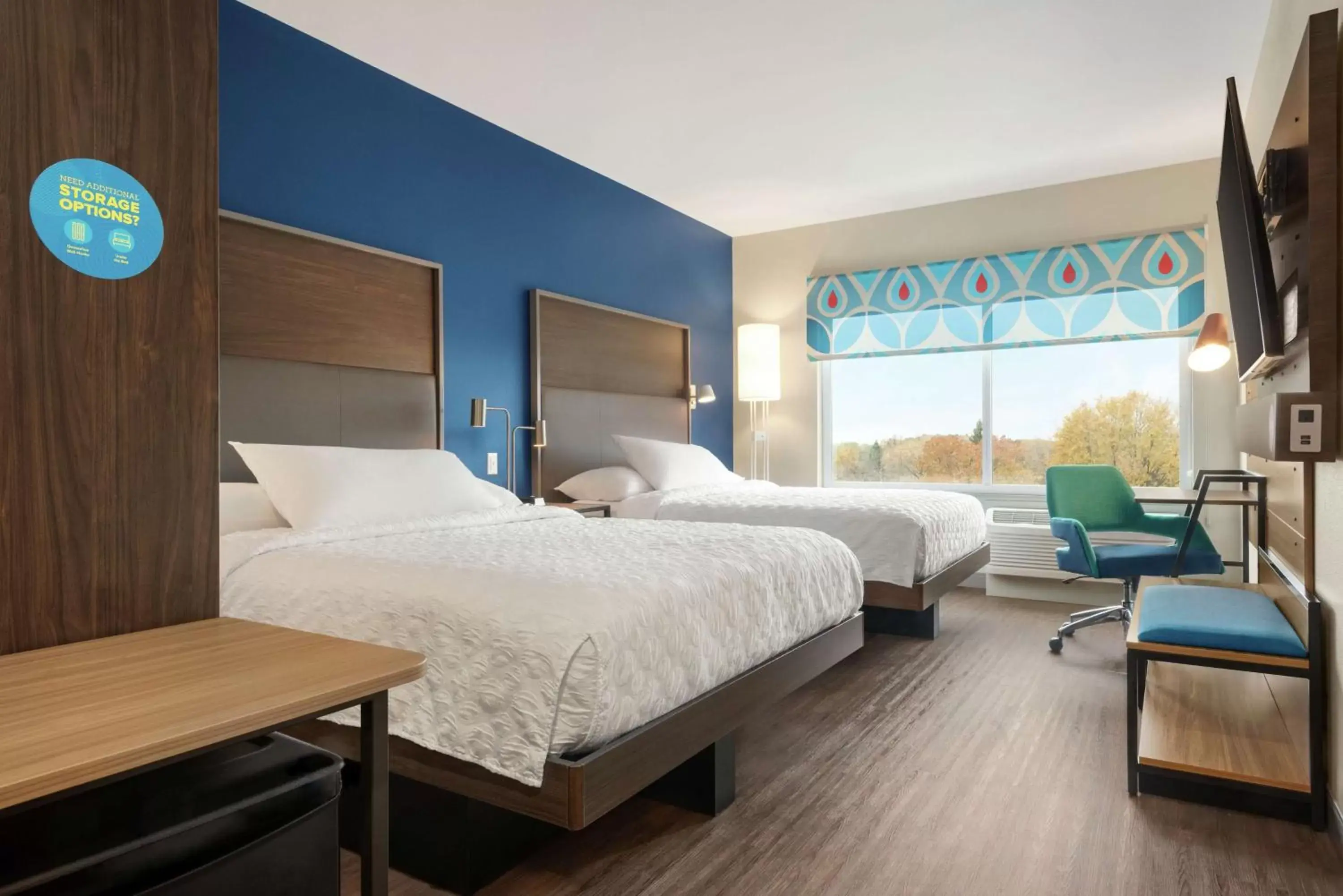 Bedroom in Tru By Hilton Milwaukee Brookfield