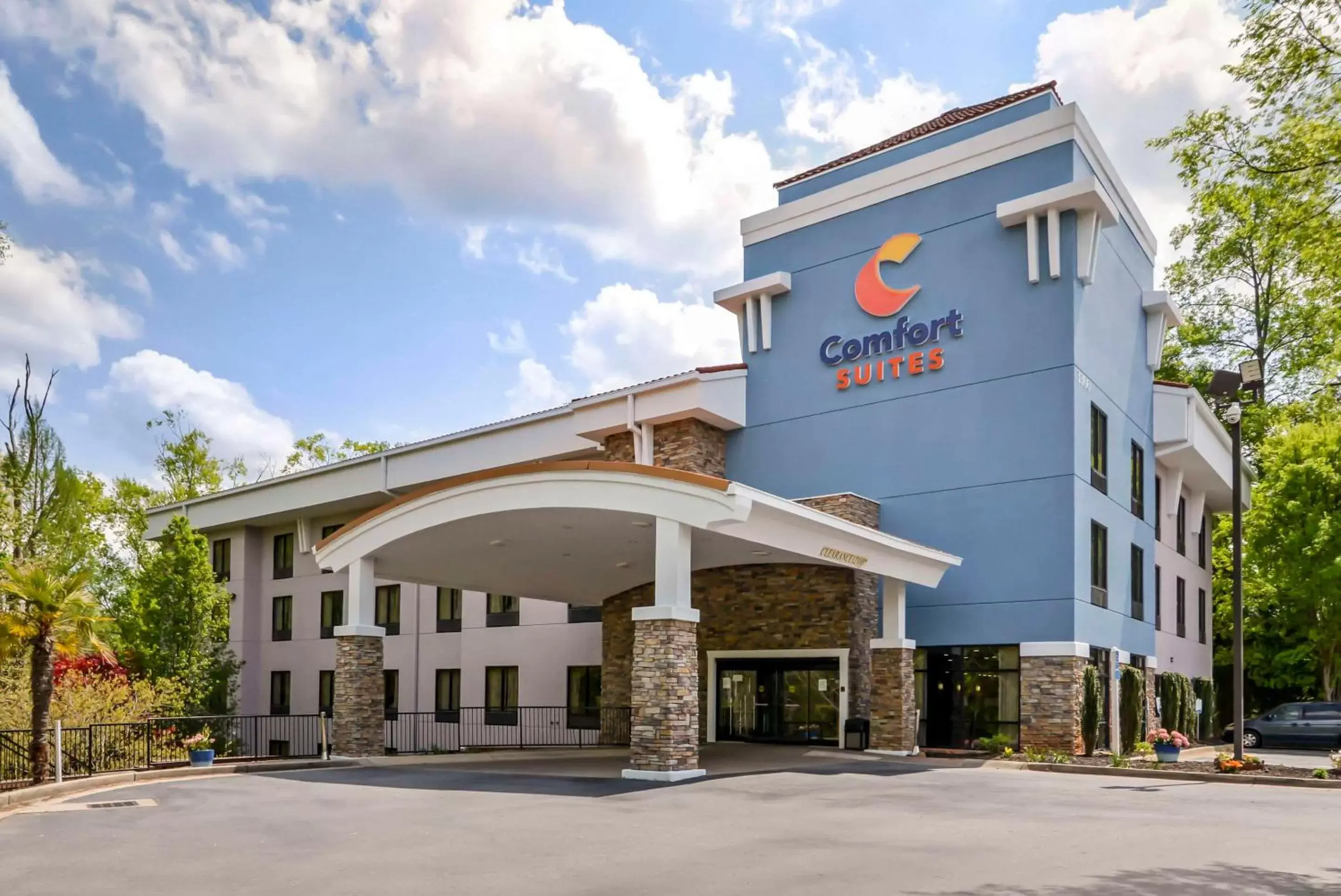Property Building in Comfort Suites at Kennesaw State University