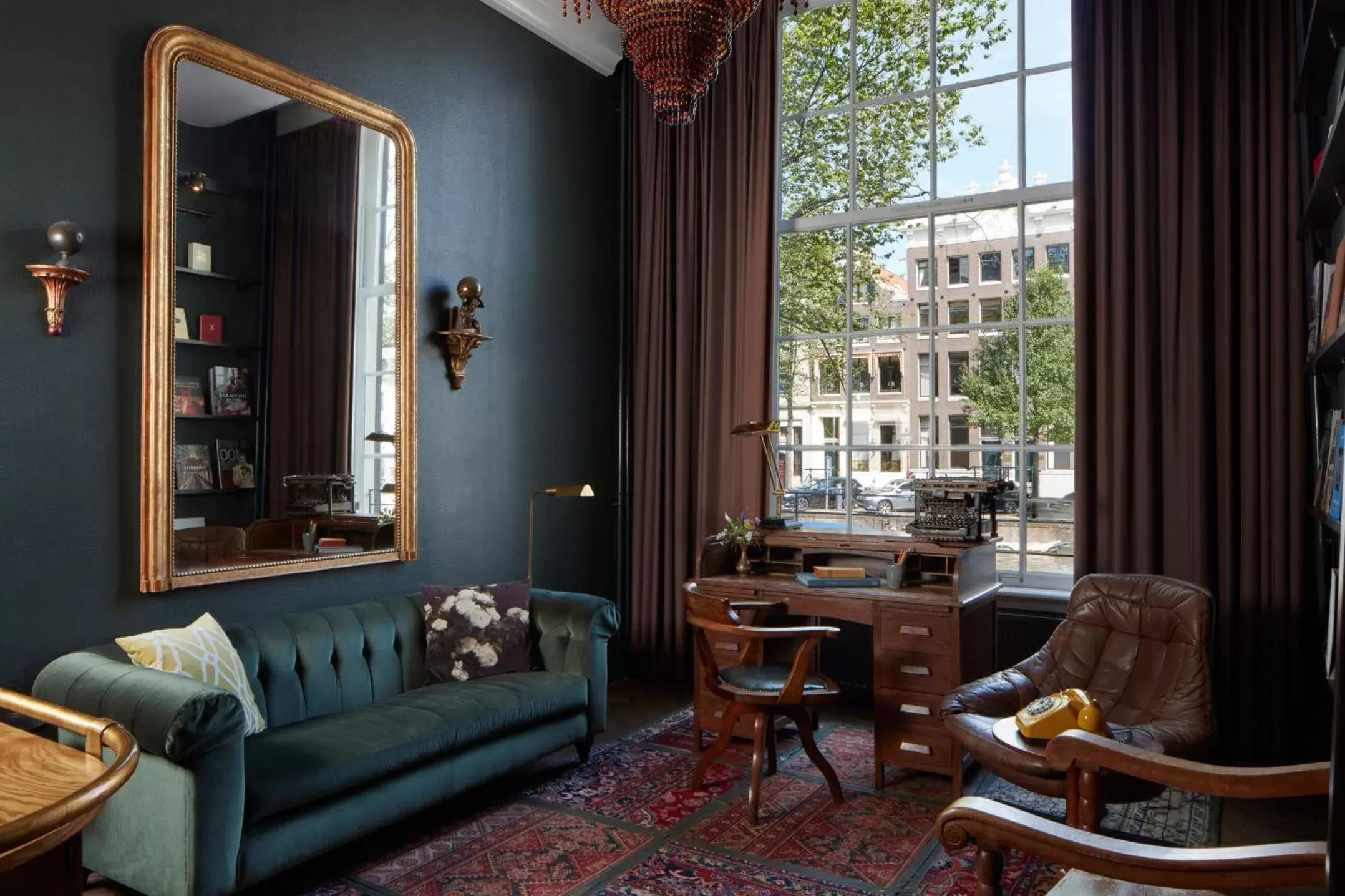 Living room, Seating Area in Pulitzer Amsterdam