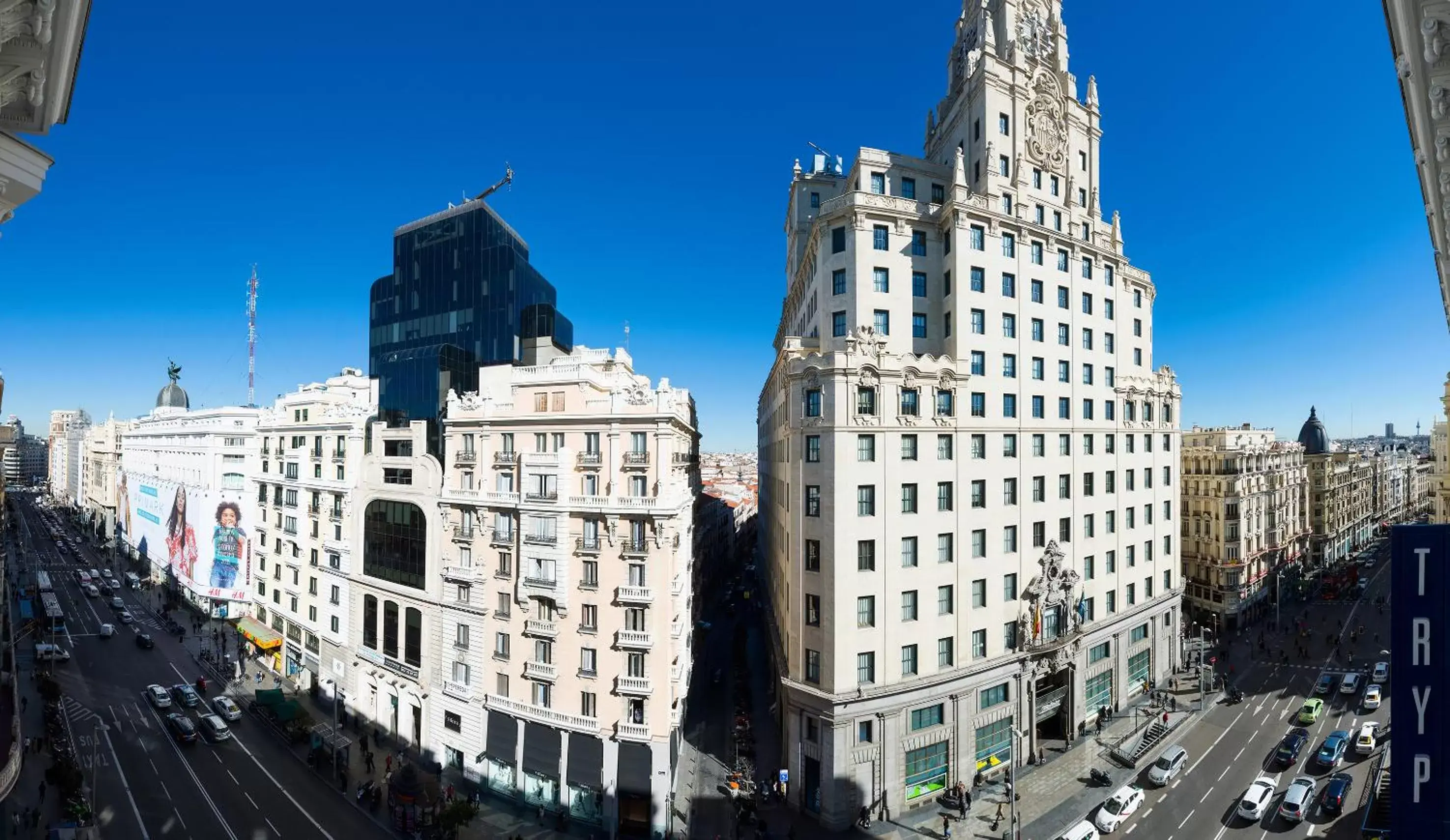 City view in Hotel Madrid Gran Via 25, Affiliated by Meliá City view in Hotel Madrid Gran Via 25, Affiliated by Meliá