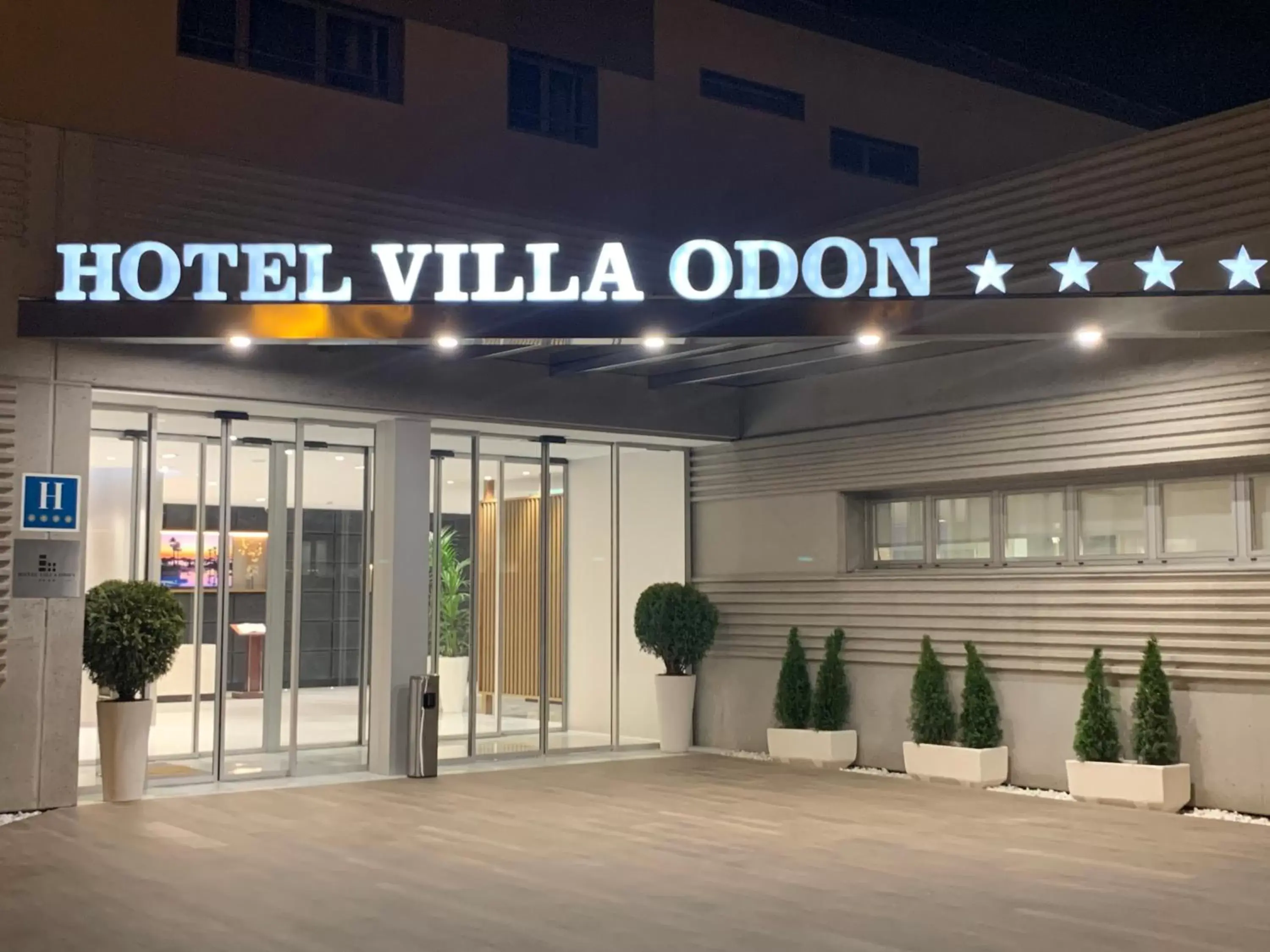 Property building in Hotel Villa Odon