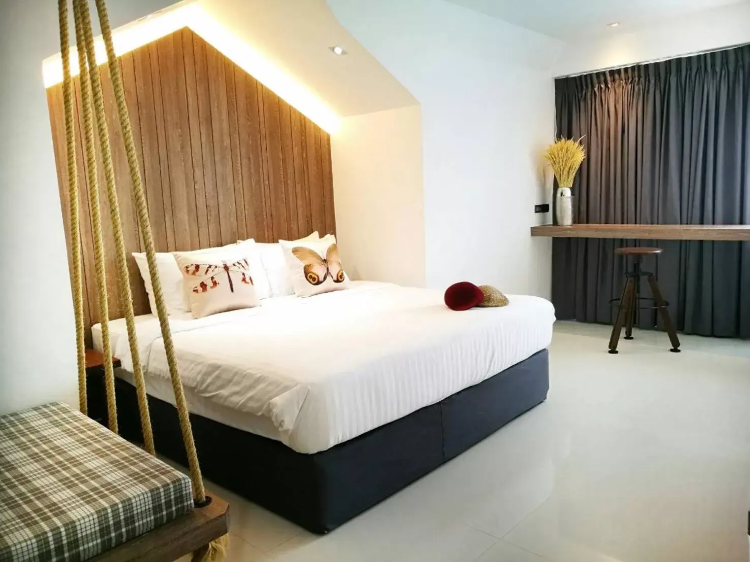 Bed in Bossotel Chiang Mai - SHA Plus