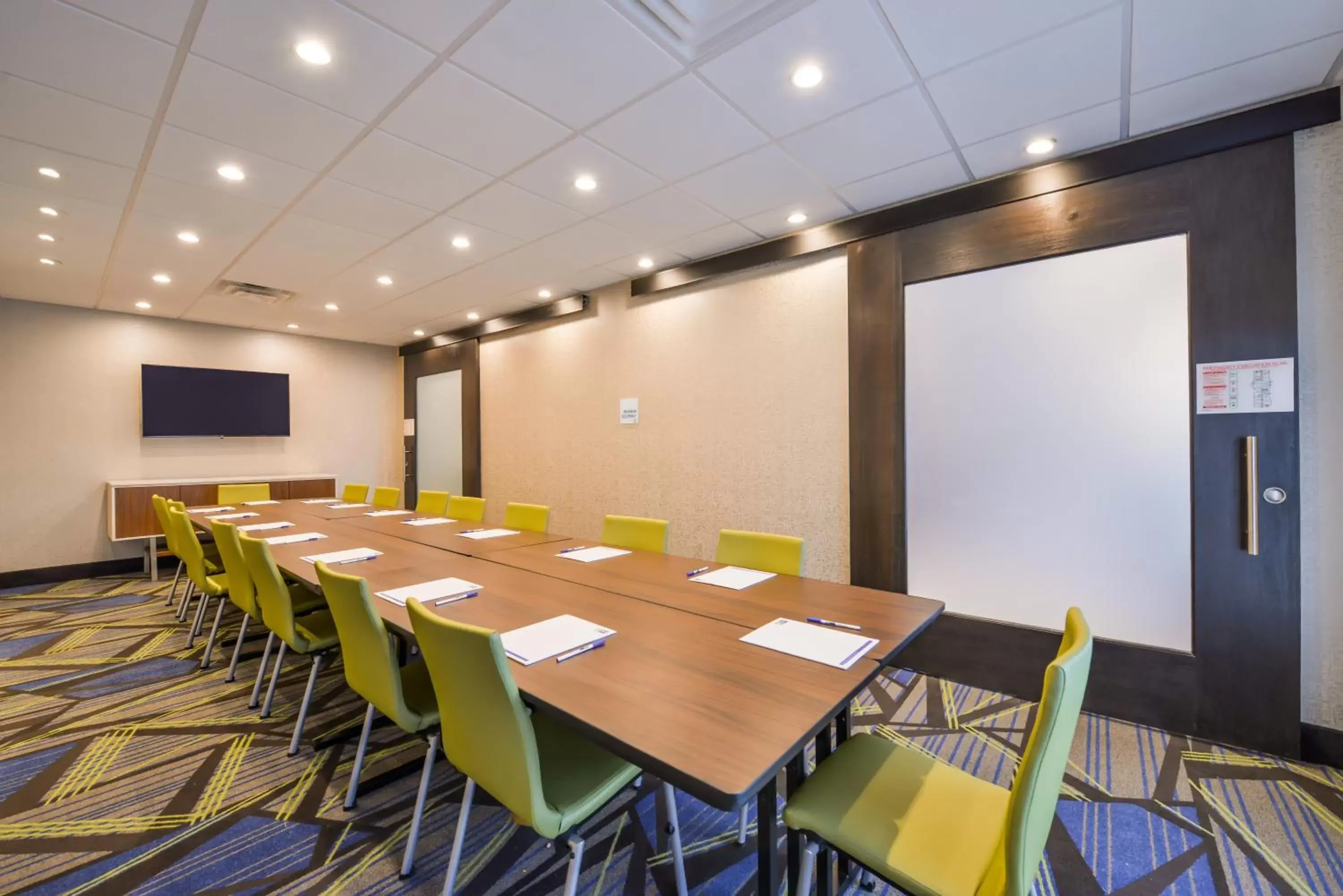 Meeting/conference room in Holiday Inn Express Donaldsonville, an IHG Hotel