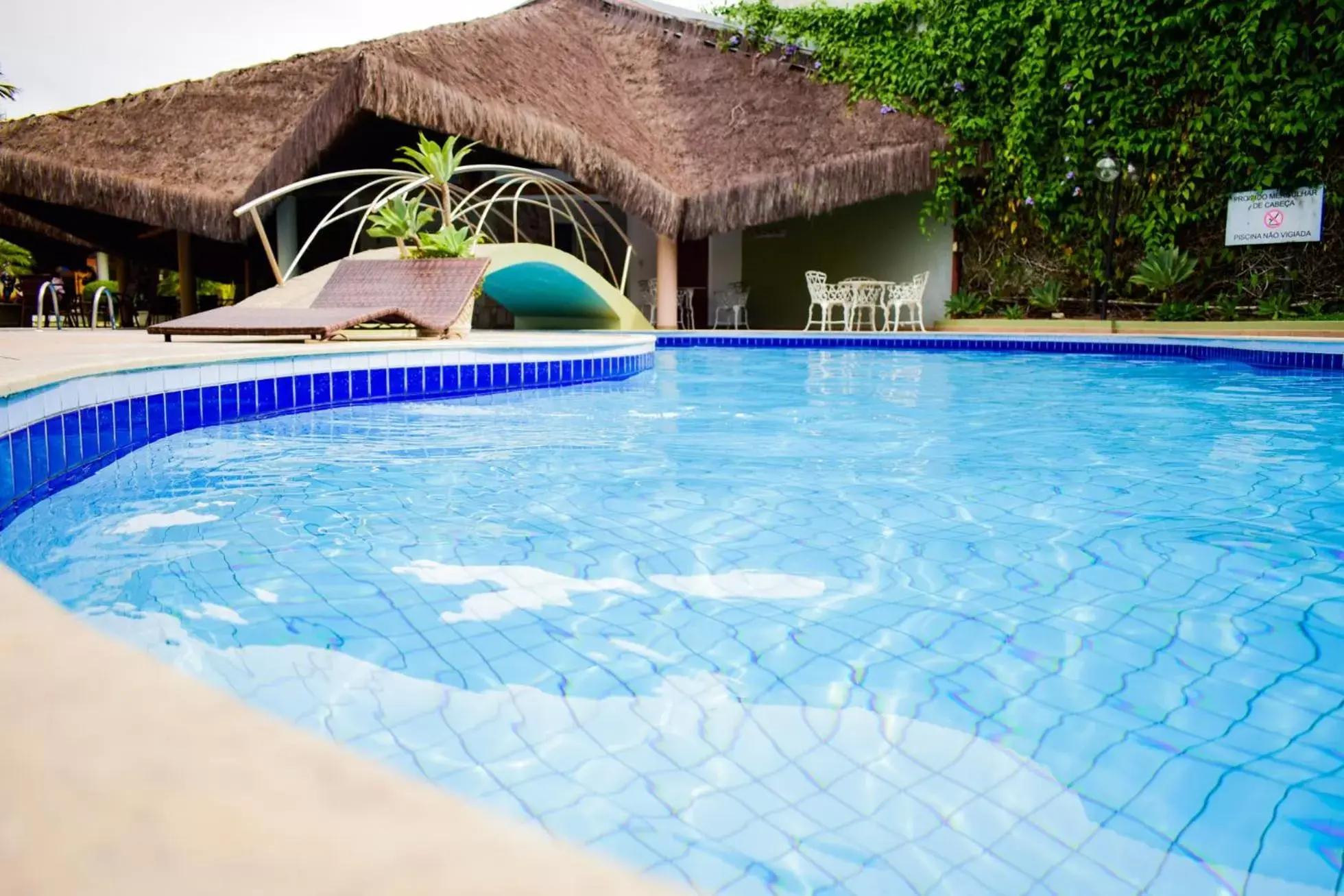Swimming Pool in Sarana Praia Hotel
