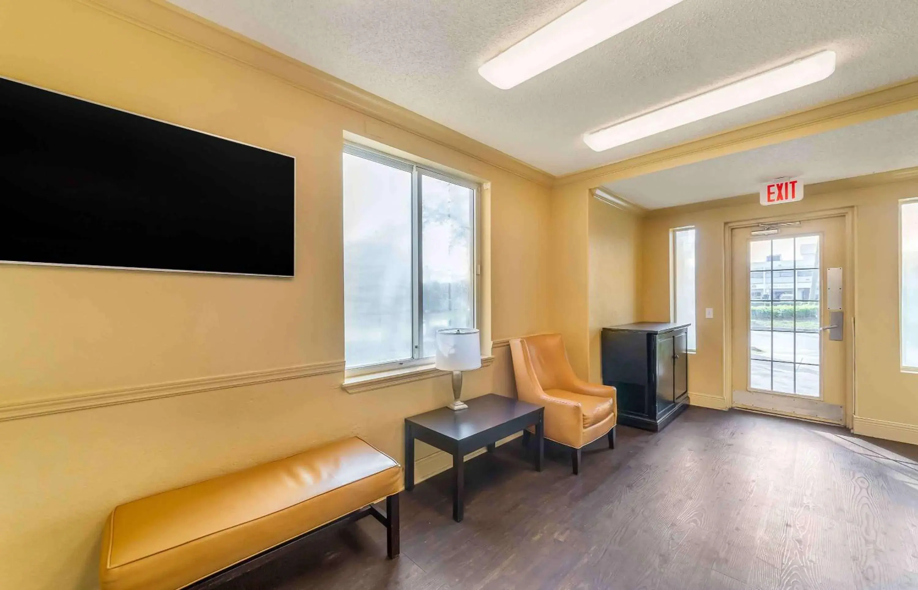 Lobby or reception, Seating Area in Extended Stay America Suites - Fort Lauderdale - Tamarac