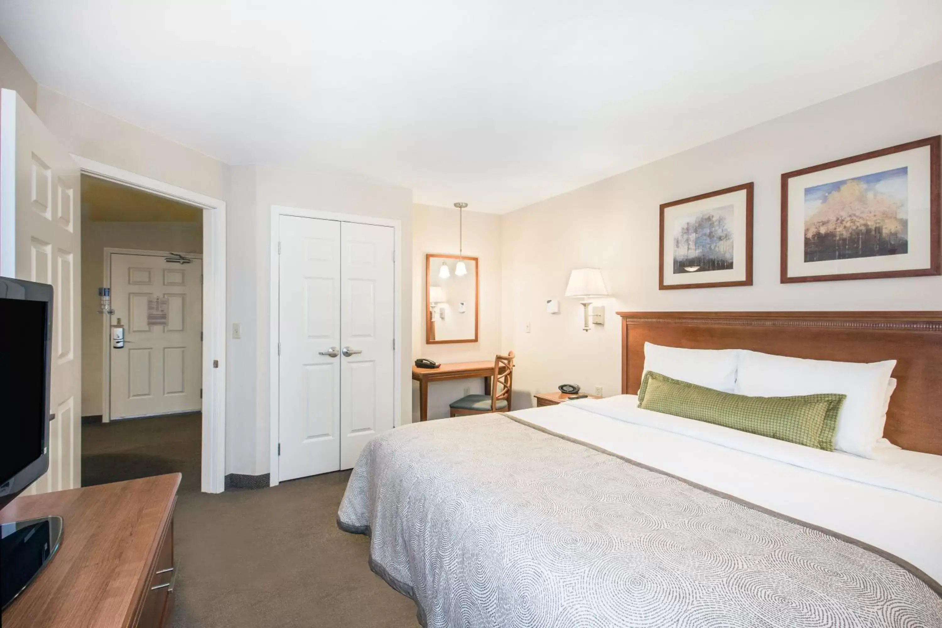 One-Bedroom King Suite with Sofa Bed - Non-Smoking in Candlewood Suites Pittsburgh-Cranberry, an IHG Hotel One-Bedroom King Suite with Sofa Bed - Non-Smoking in Candlewood Suites Pittsburgh-Cranberry, an IHG Hotel