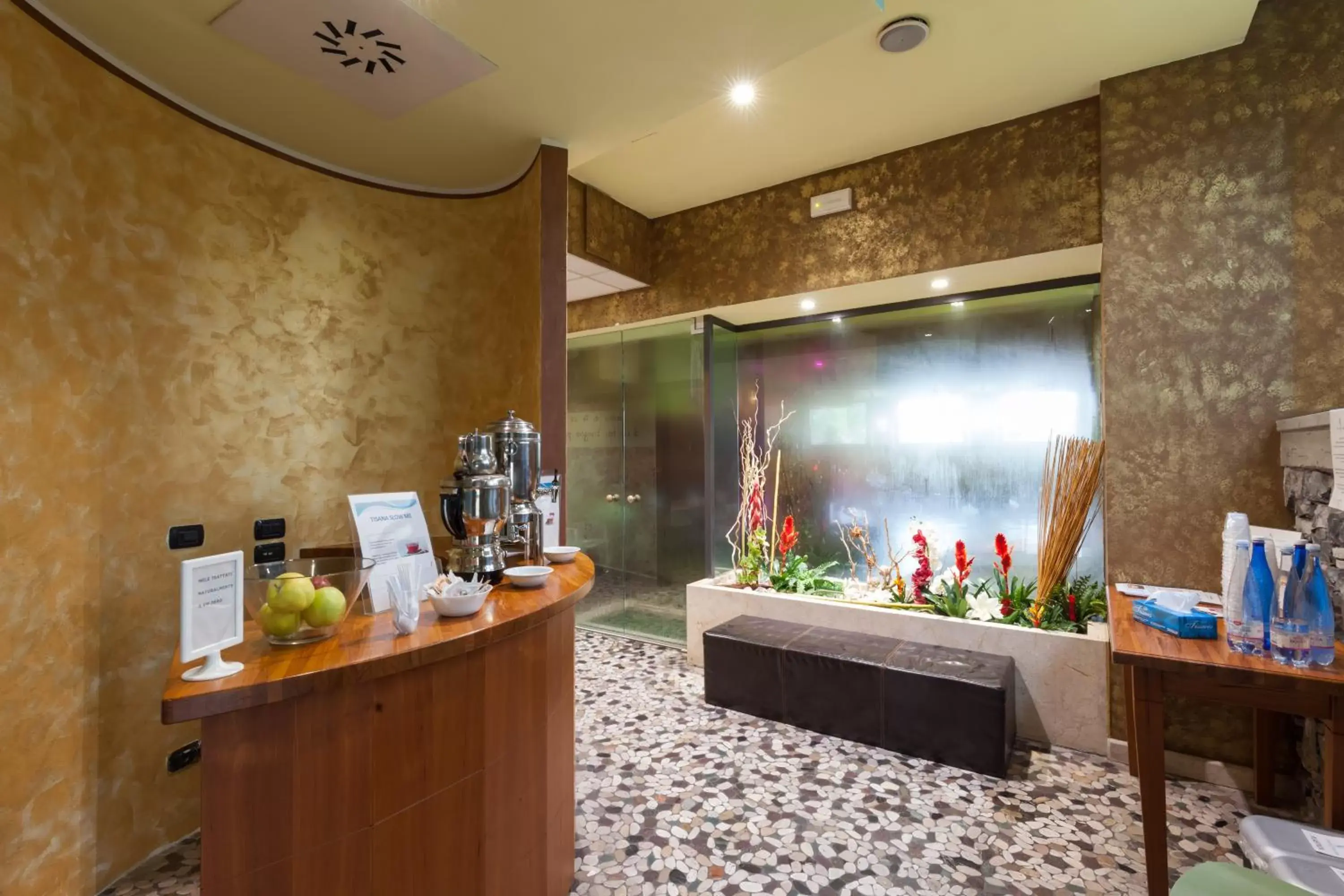 Lobby or reception in Hotel Lovere Resort & Spa