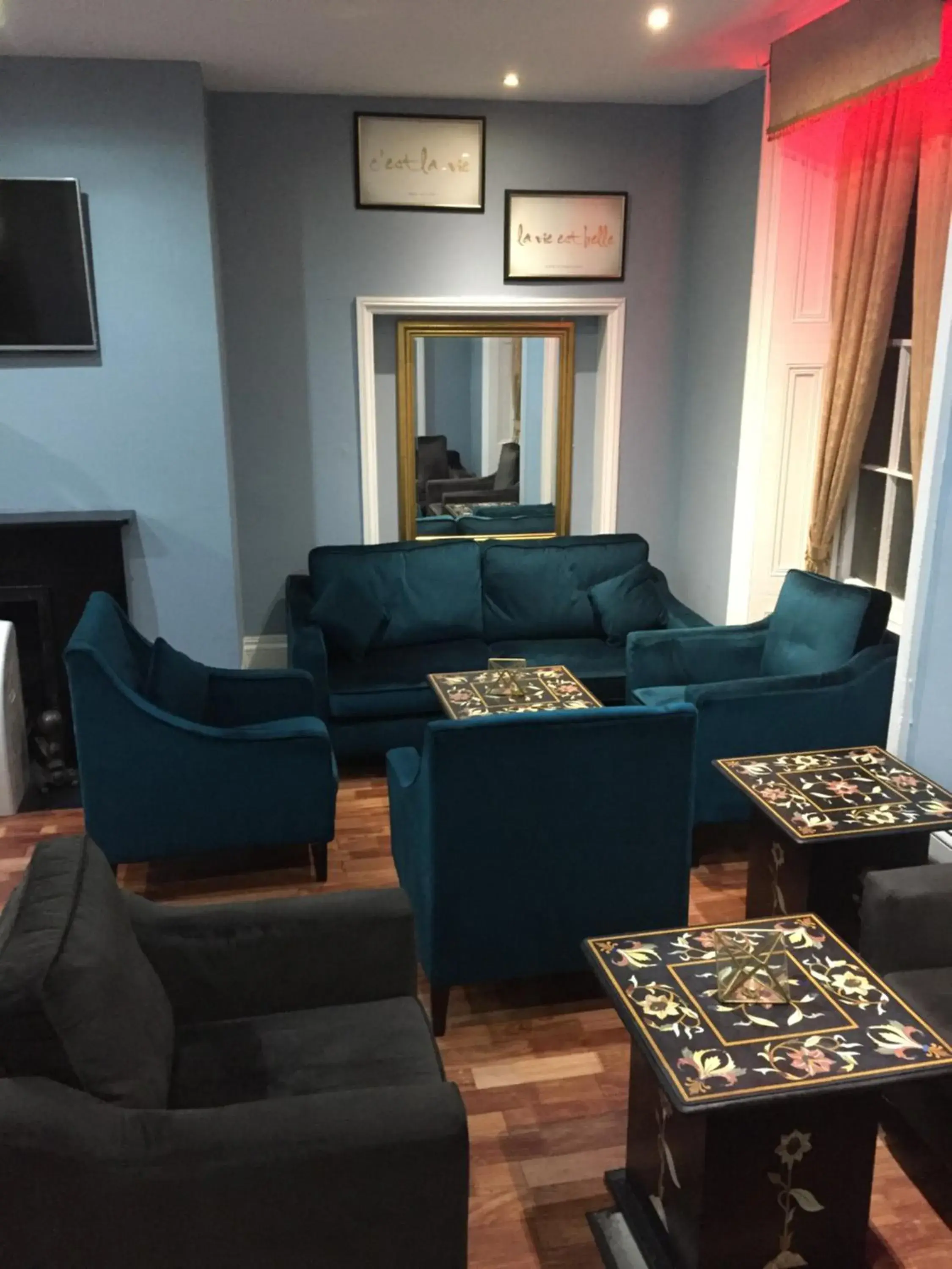 Lounge or bar, Seating Area in The Gordon House Hotel