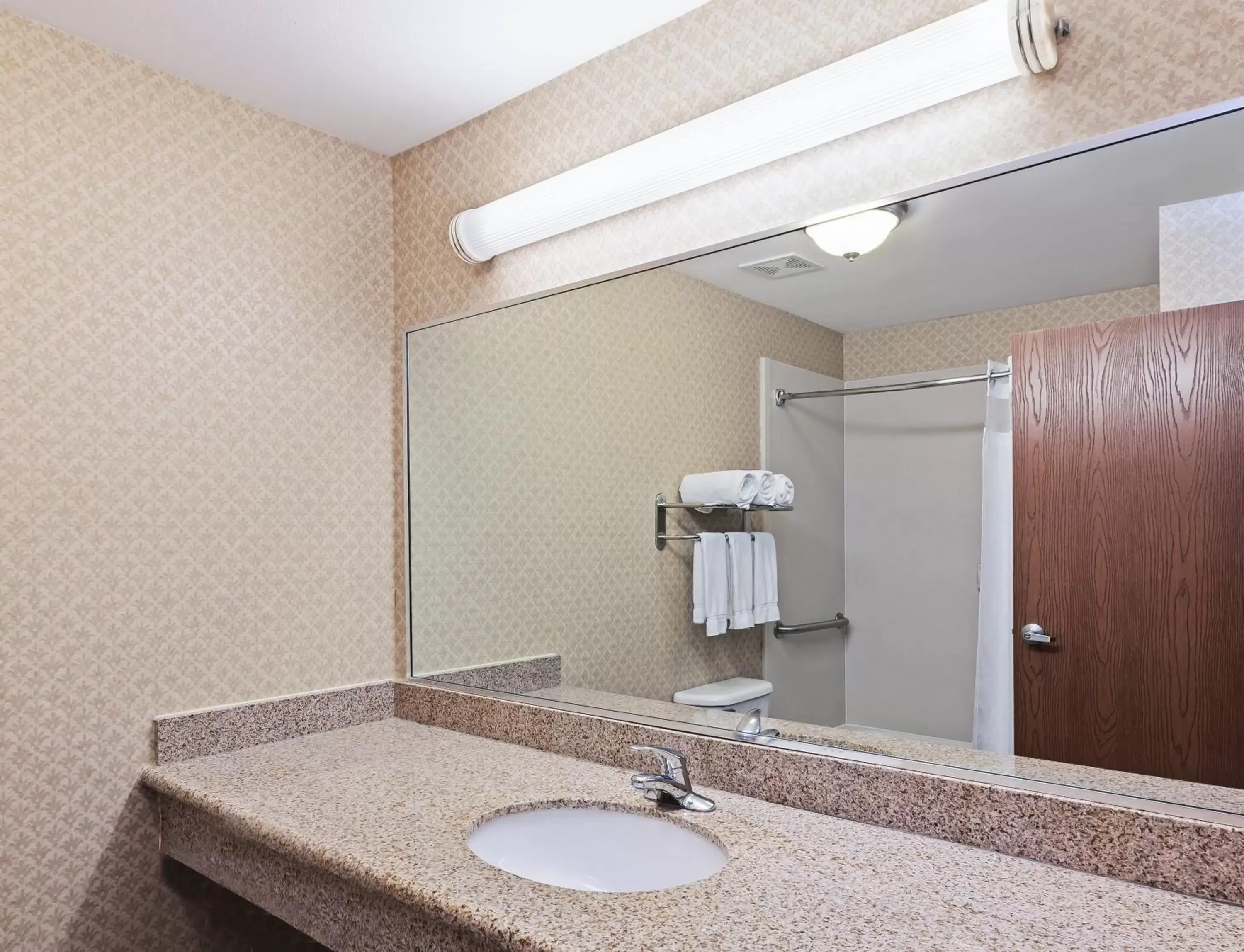 Bathroom in Holiday Inn Express & Suites - Laredo-Event Center Area, an IHG Hotel