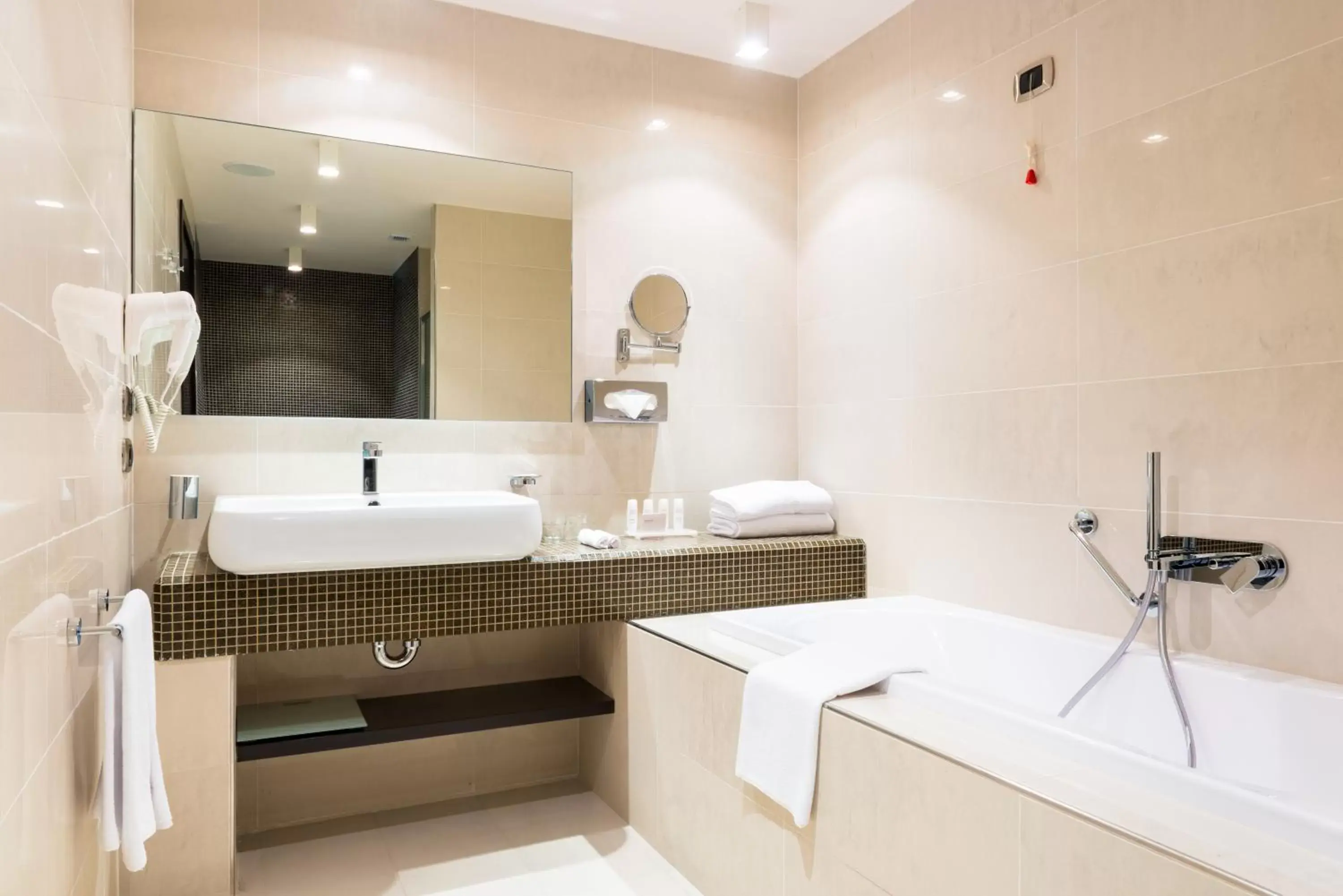 Bathroom in Radisson Blu Hotel N'Djamena