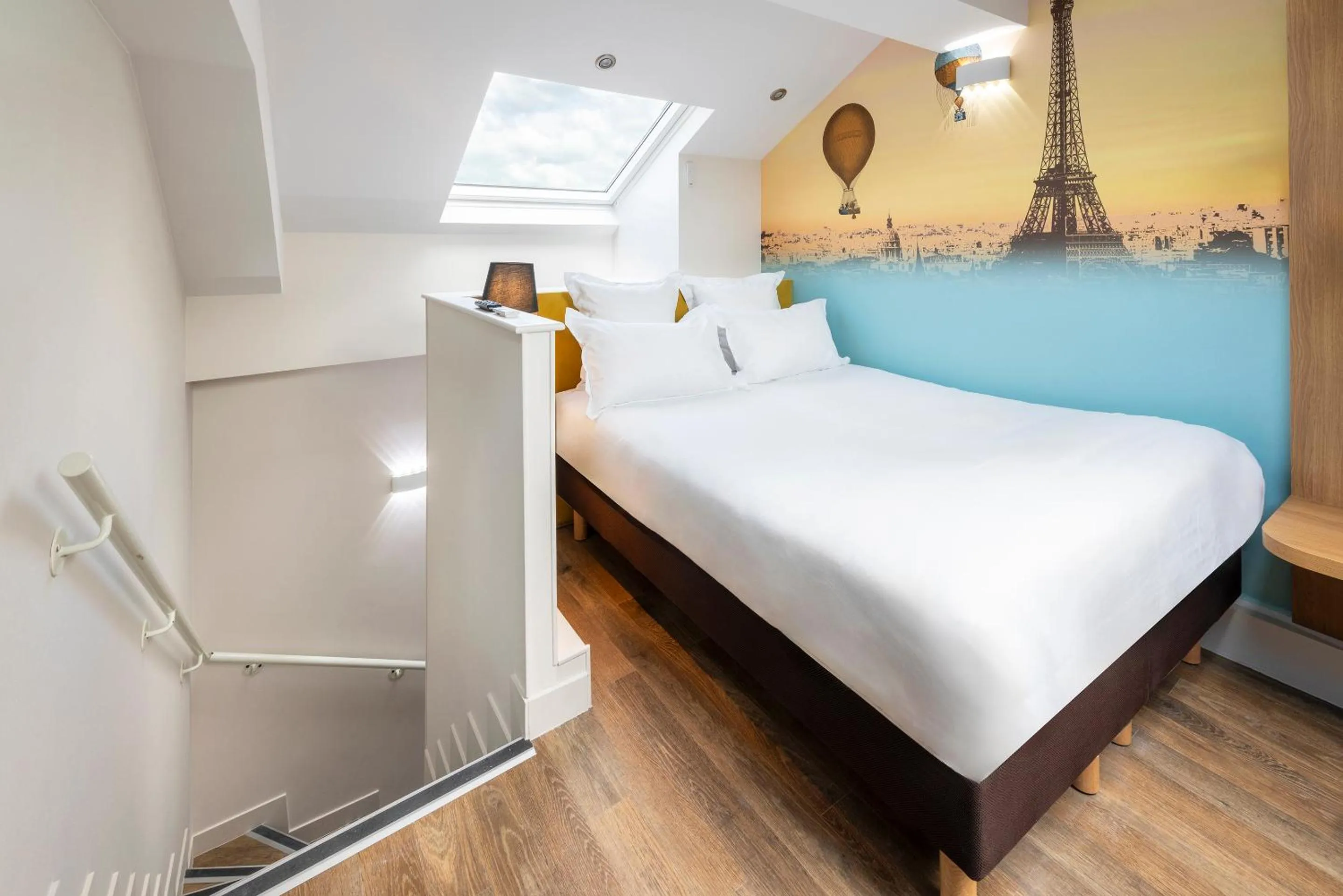 Bed in Hotel Apolonia Paris Mouffetard, Sure Hotel Collection by Best Western