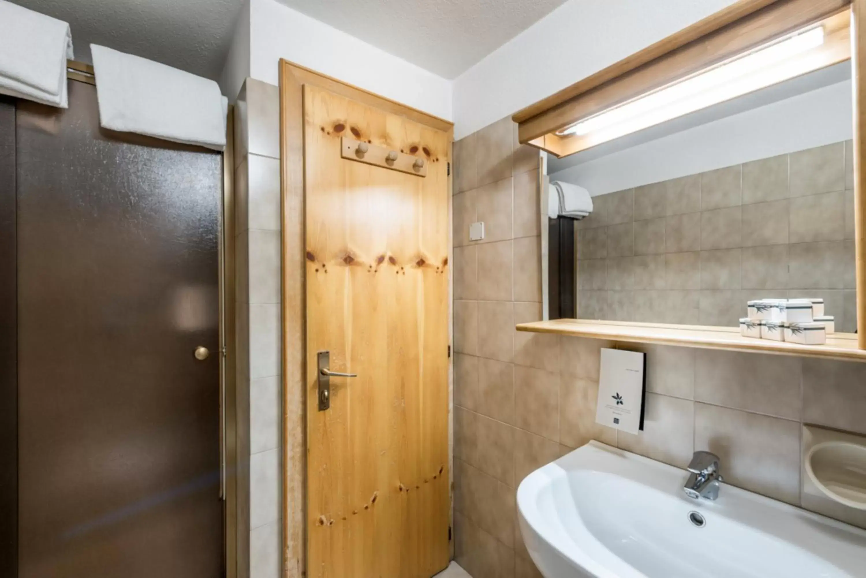 Shower, Bathroom in Residence Nevegall