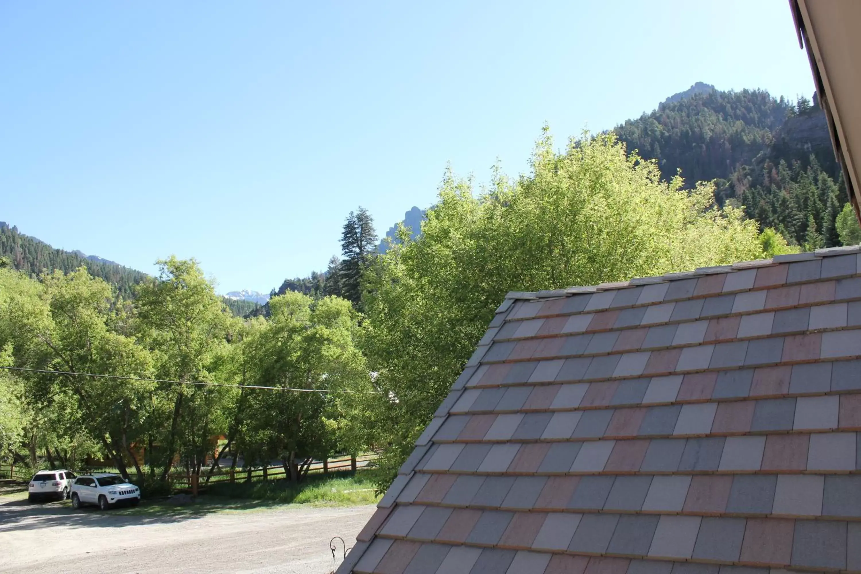 Mountain view, Property Building in Black Bear Manor