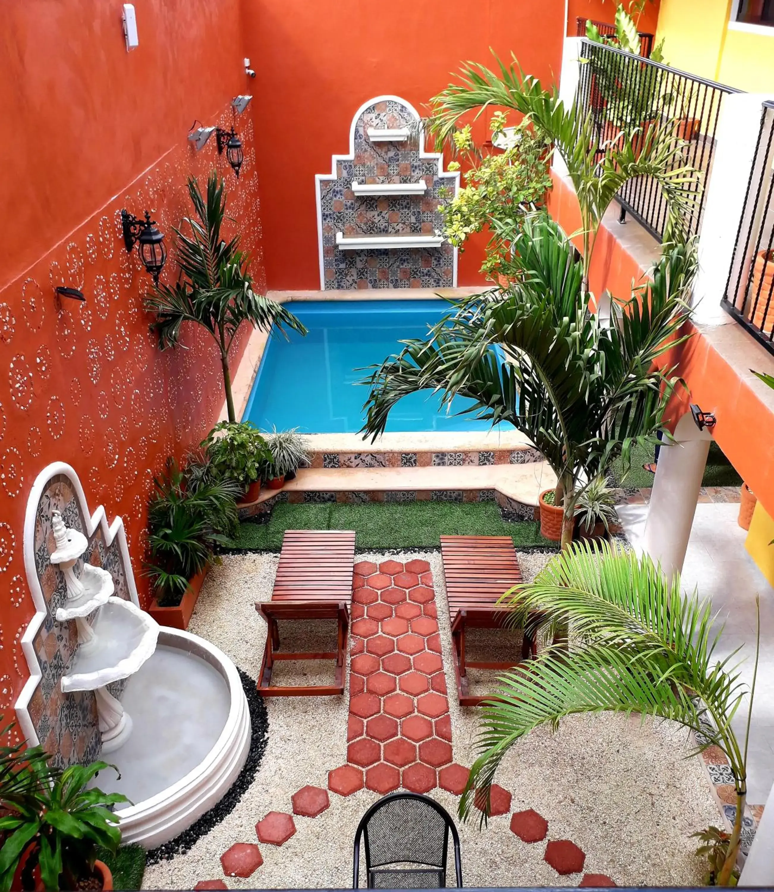 Patio, Pool View in hotel peregrina