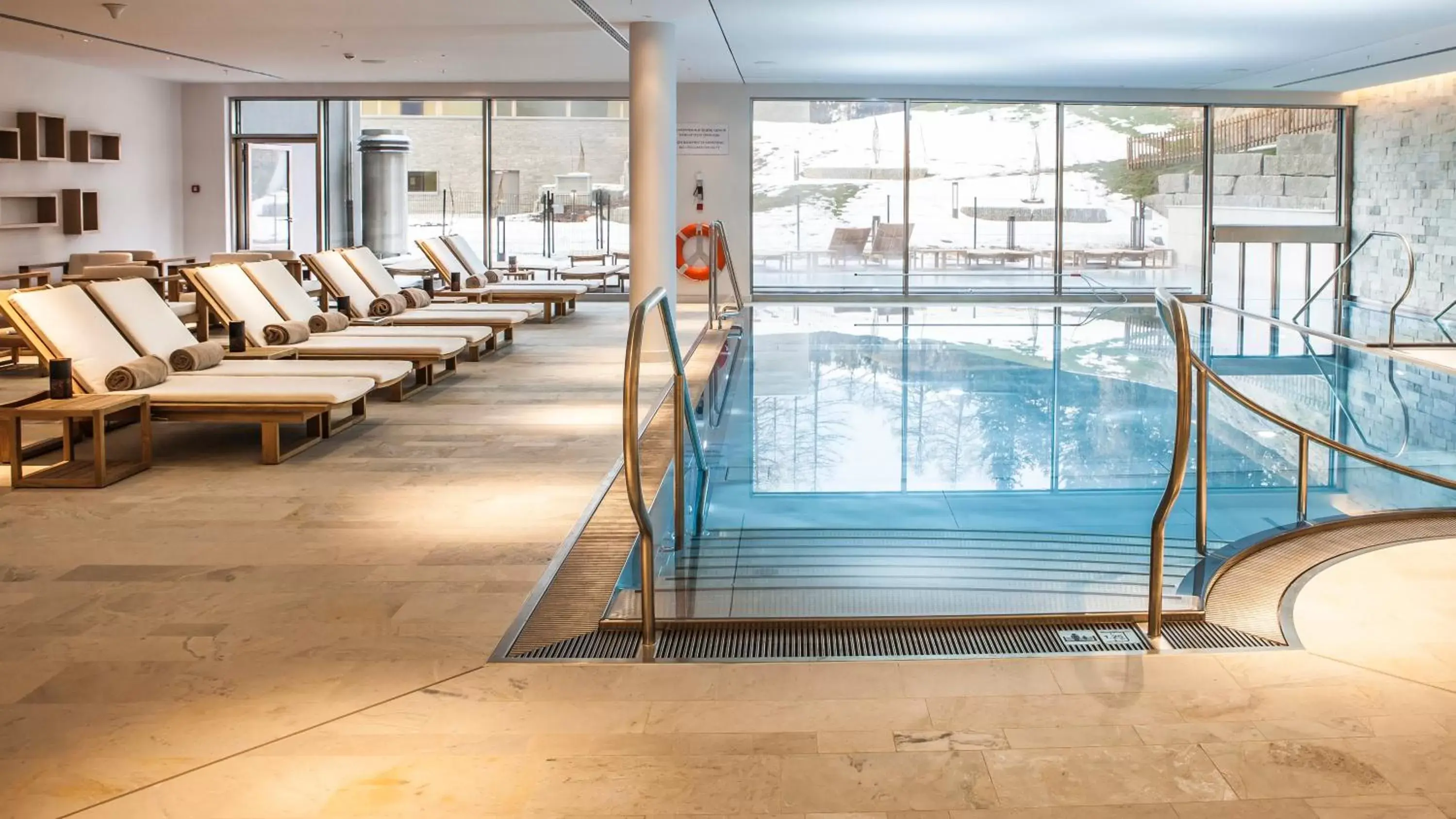 Swimming Pool in AlpenGold Hotel Davos