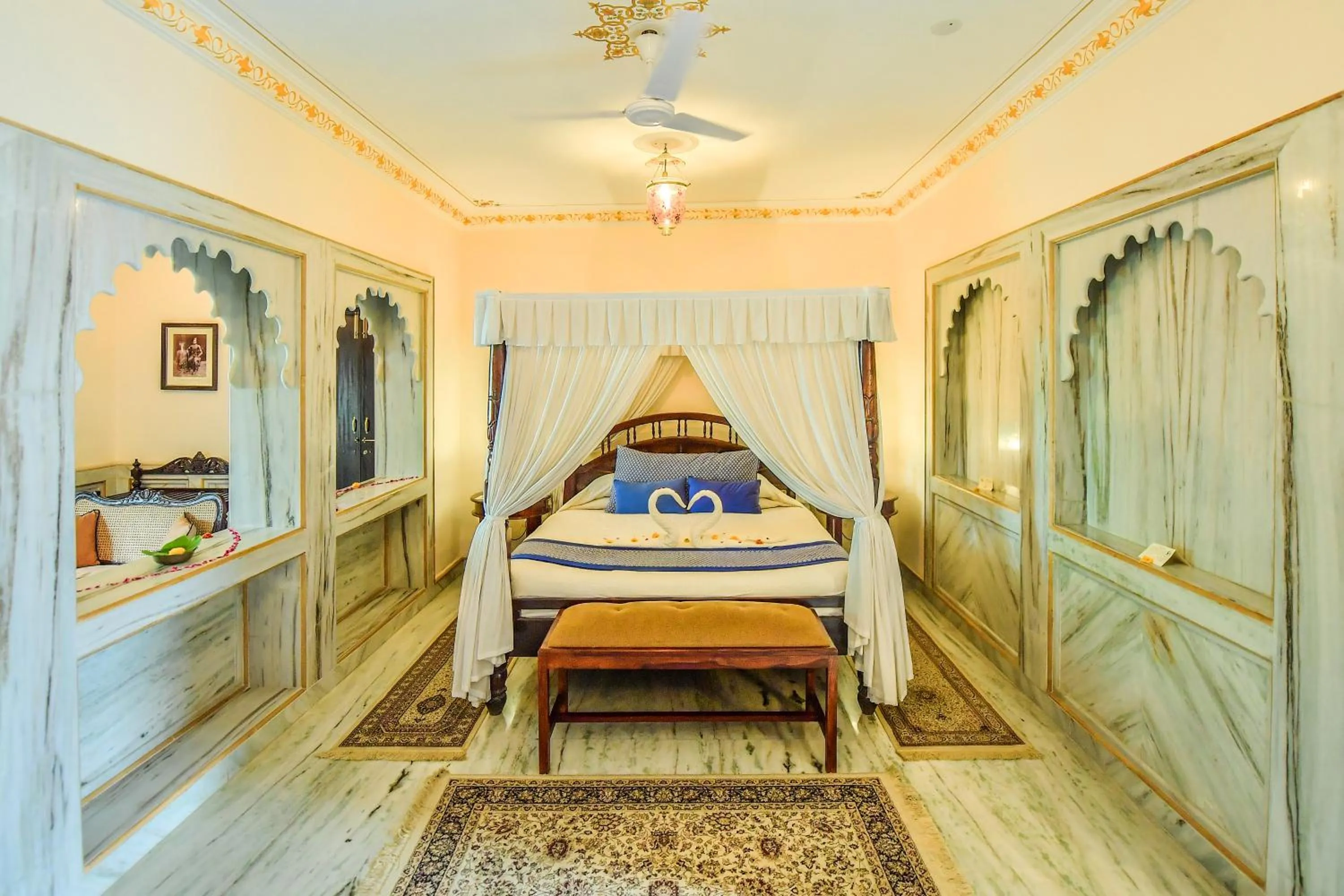 Bedroom, Bed in Hotel Udai Kothi