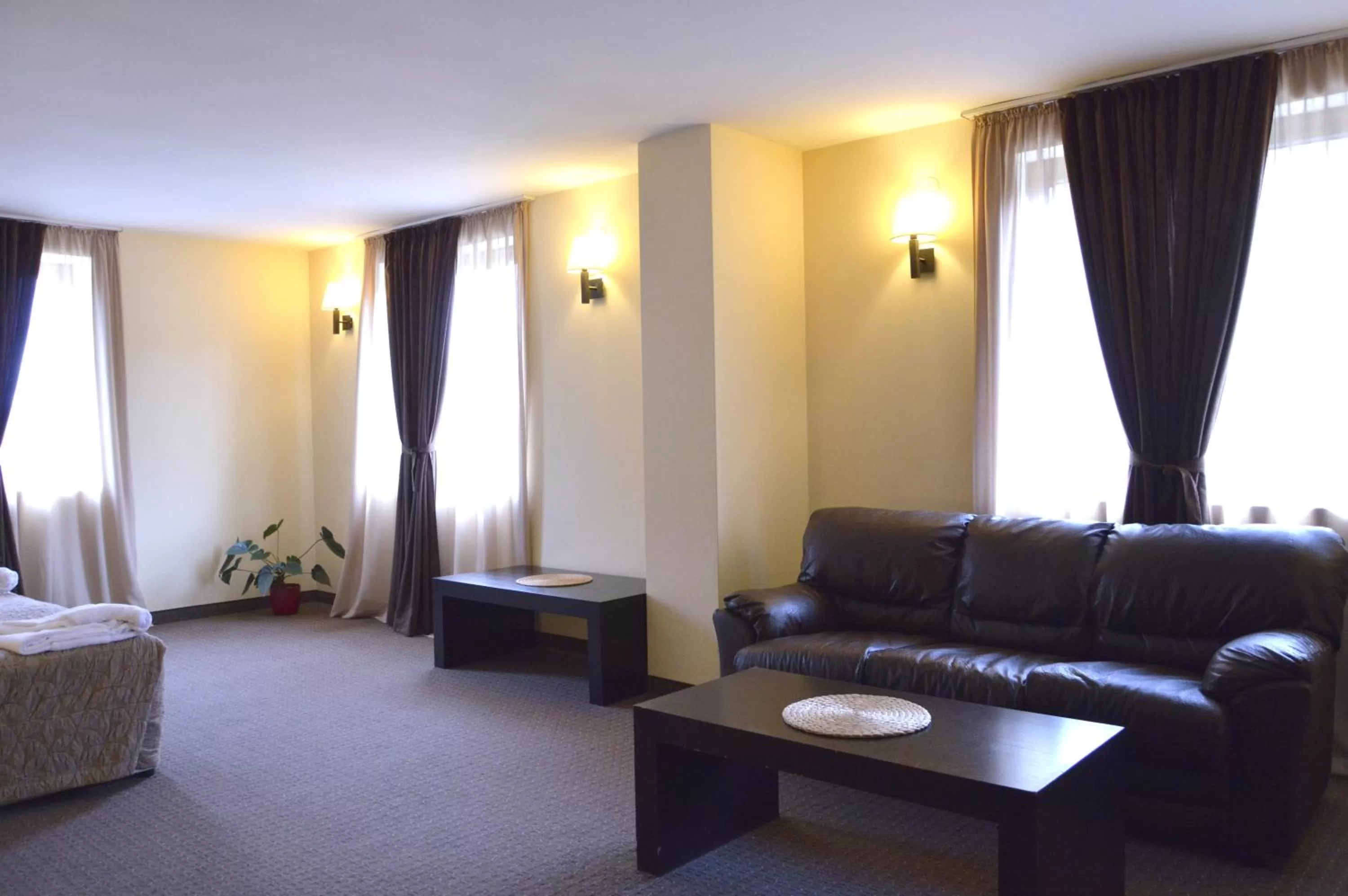 Seating area in Gardenia Park Hotel