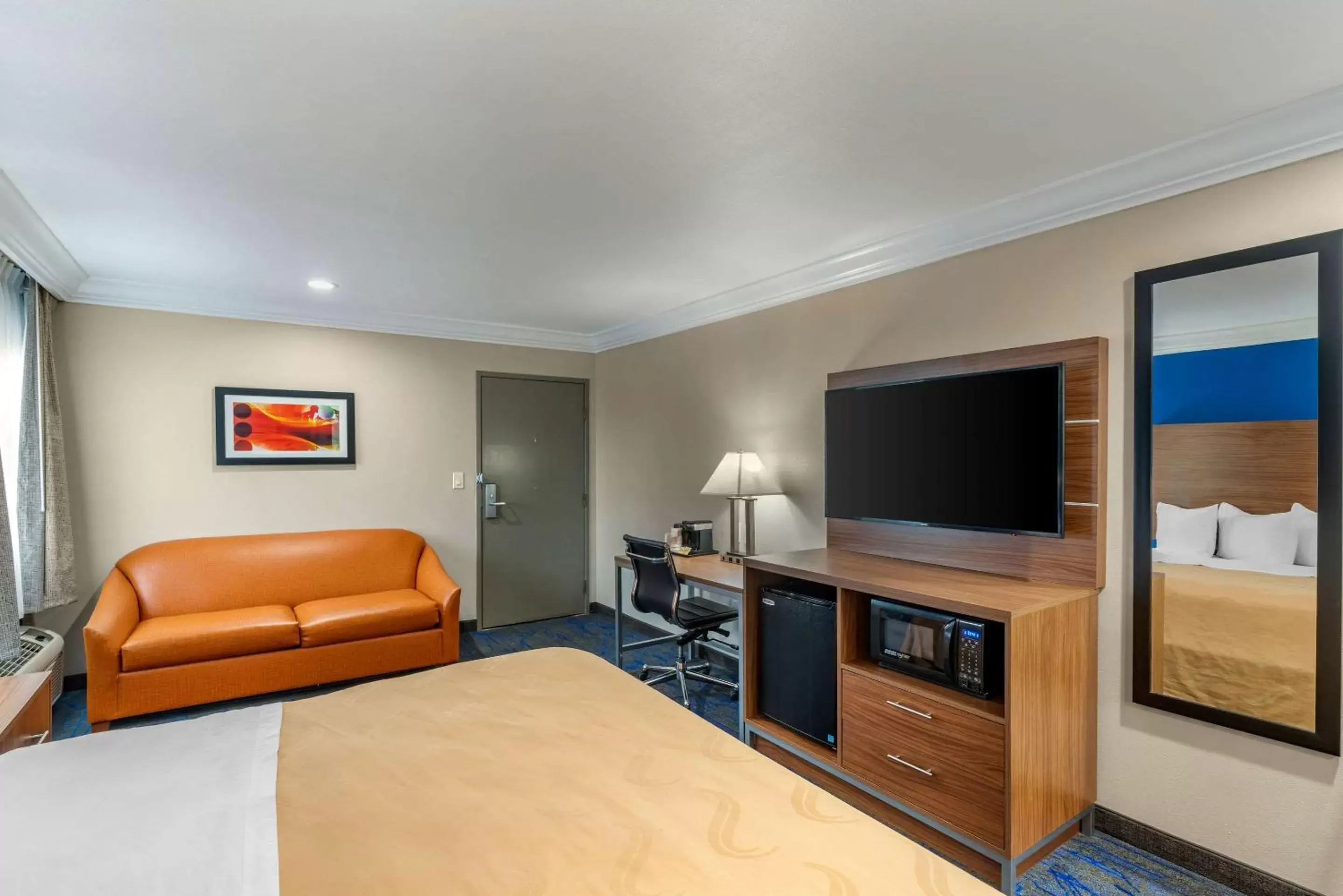 Photo of the whole room, TV/Entertainment Center in Quality Inn & Suites Vacaville