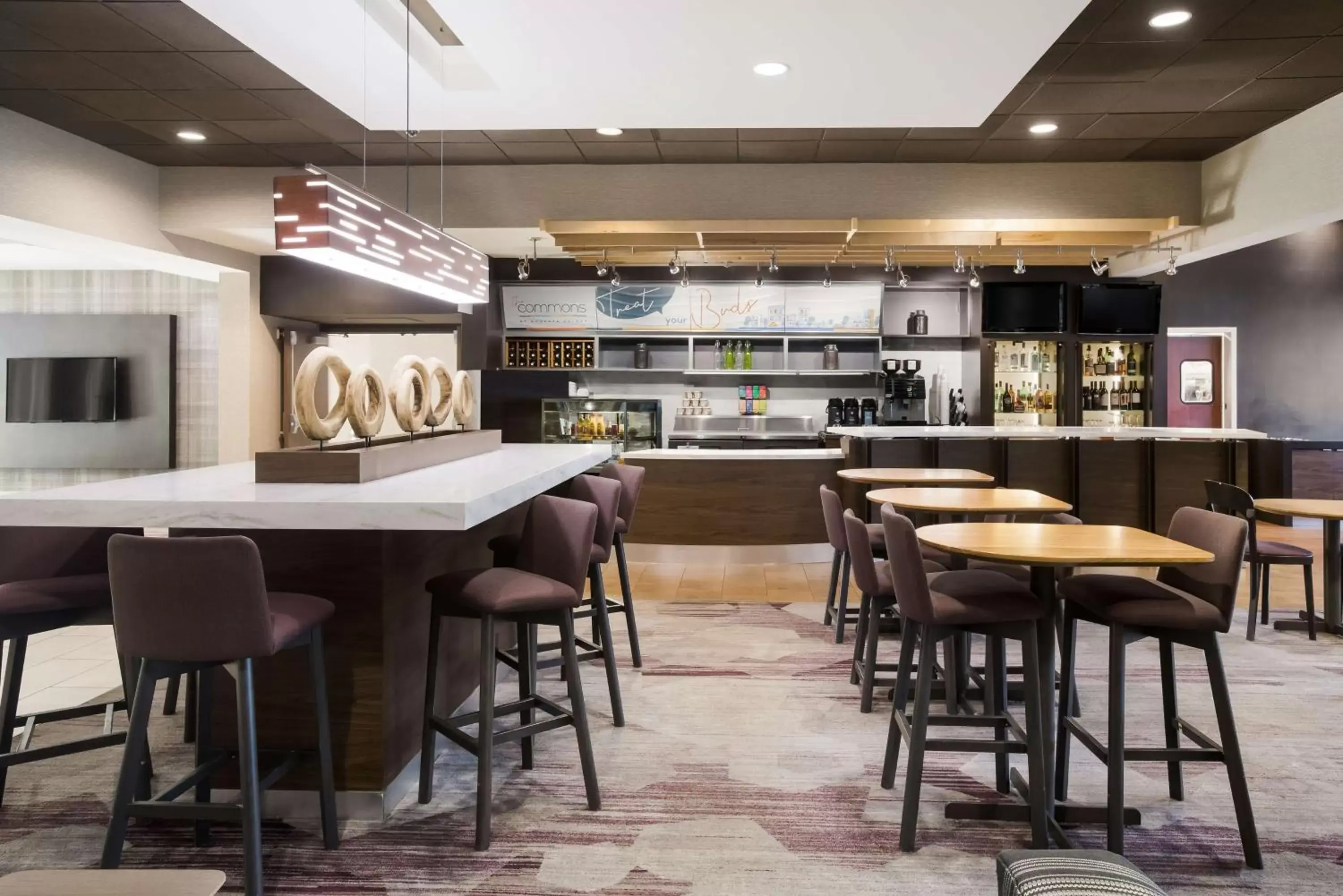 Restaurant/Places to Eat in Sonesta Select Atlanta Midtown Georgia Tech