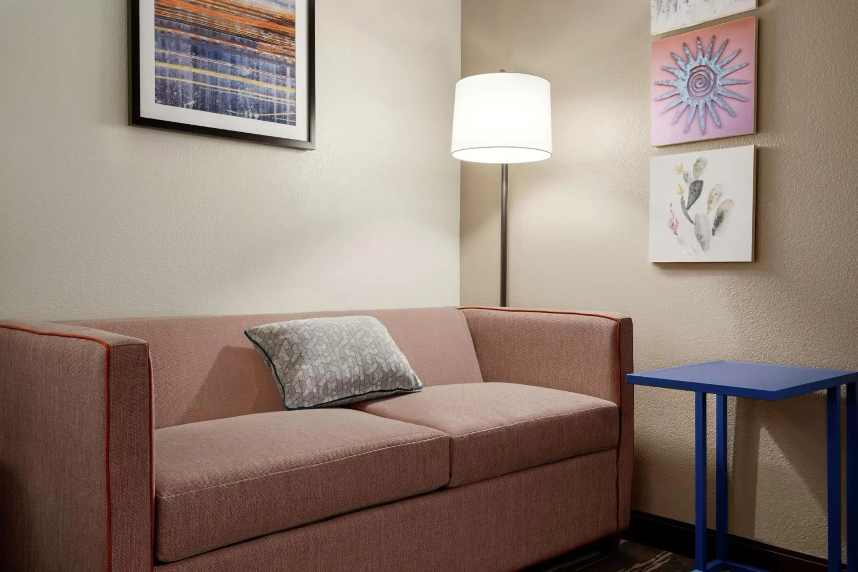 Living room, Seating Area in Hampton Inn Phoenix-Chandler