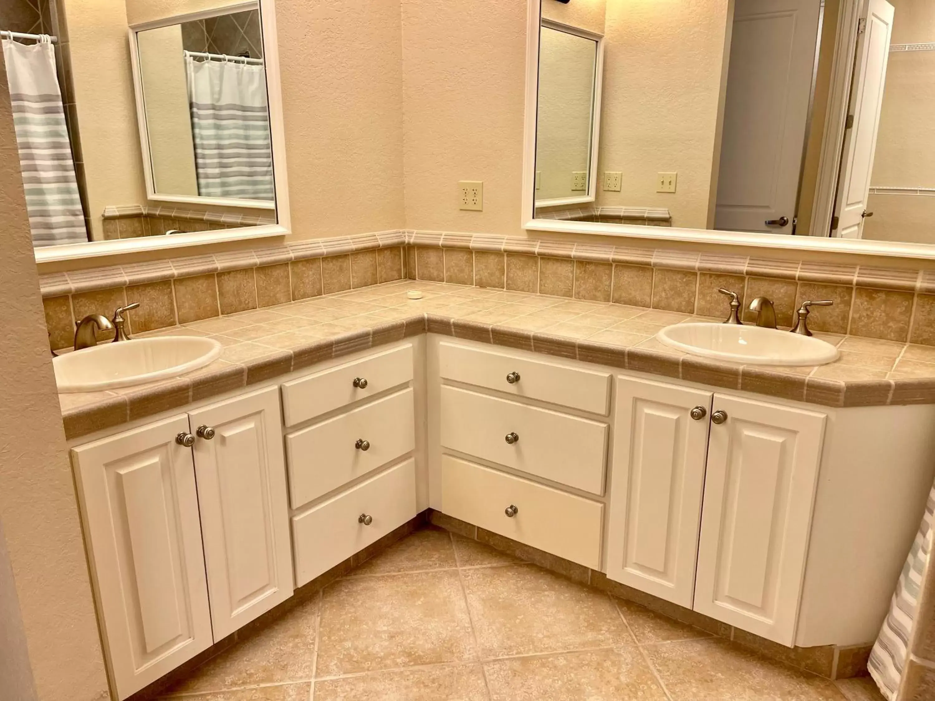 Bathroom in St. James Bay Golf Club