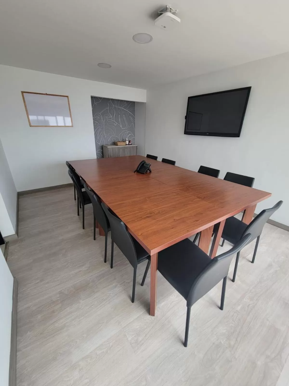 TV and multimedia in Hotel Piedras De Maní