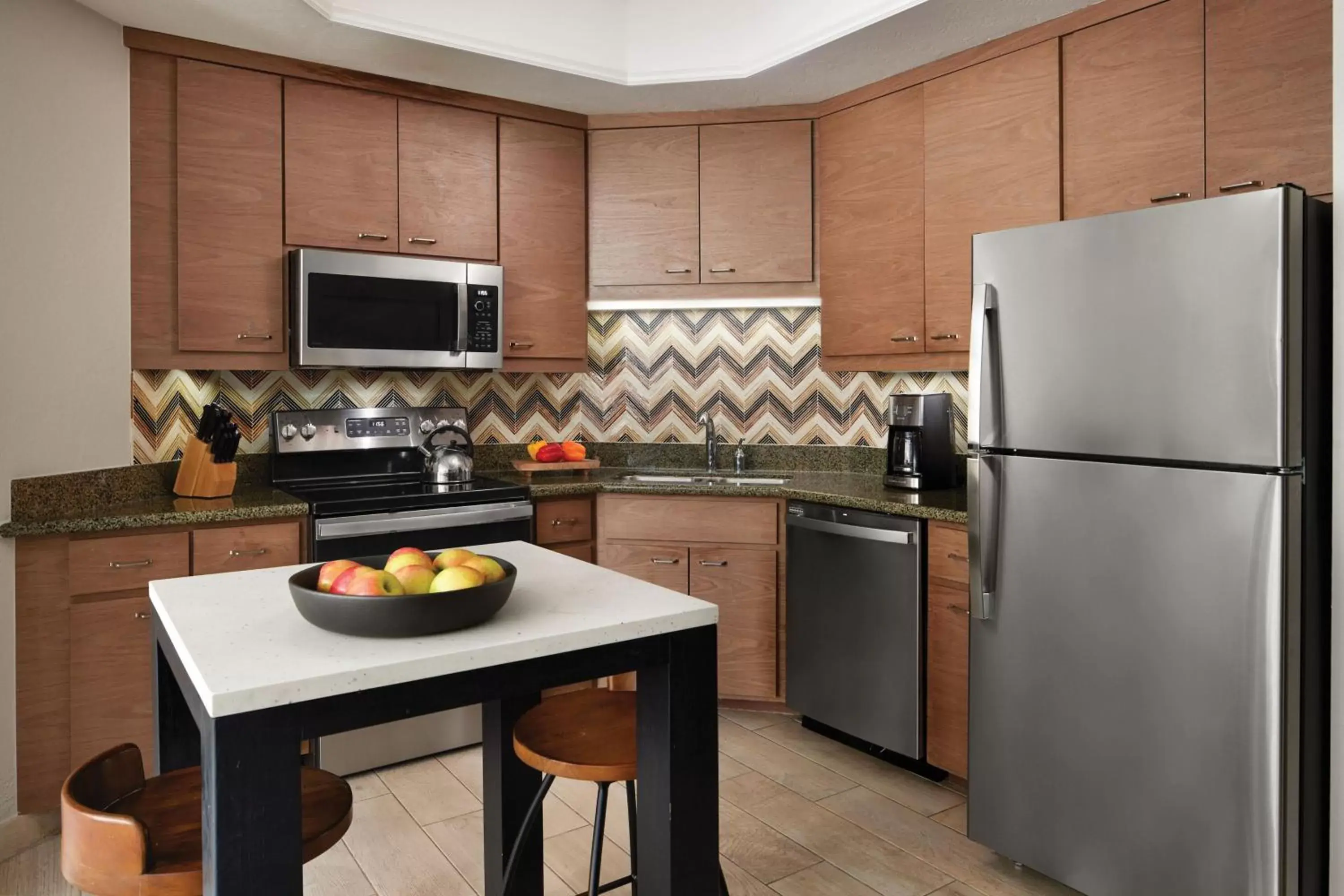 Kitchen or kitchenette, Kitchen/Kitchenette in Marriott's Summit Watch