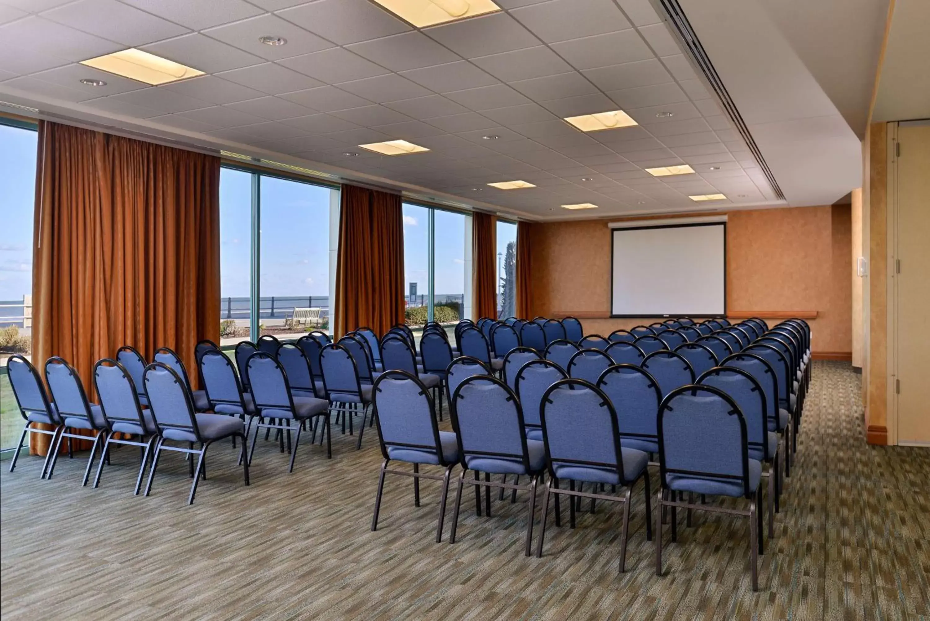 Meeting/conference room in Hampton Inn Virginia Beach-Oceanfront South