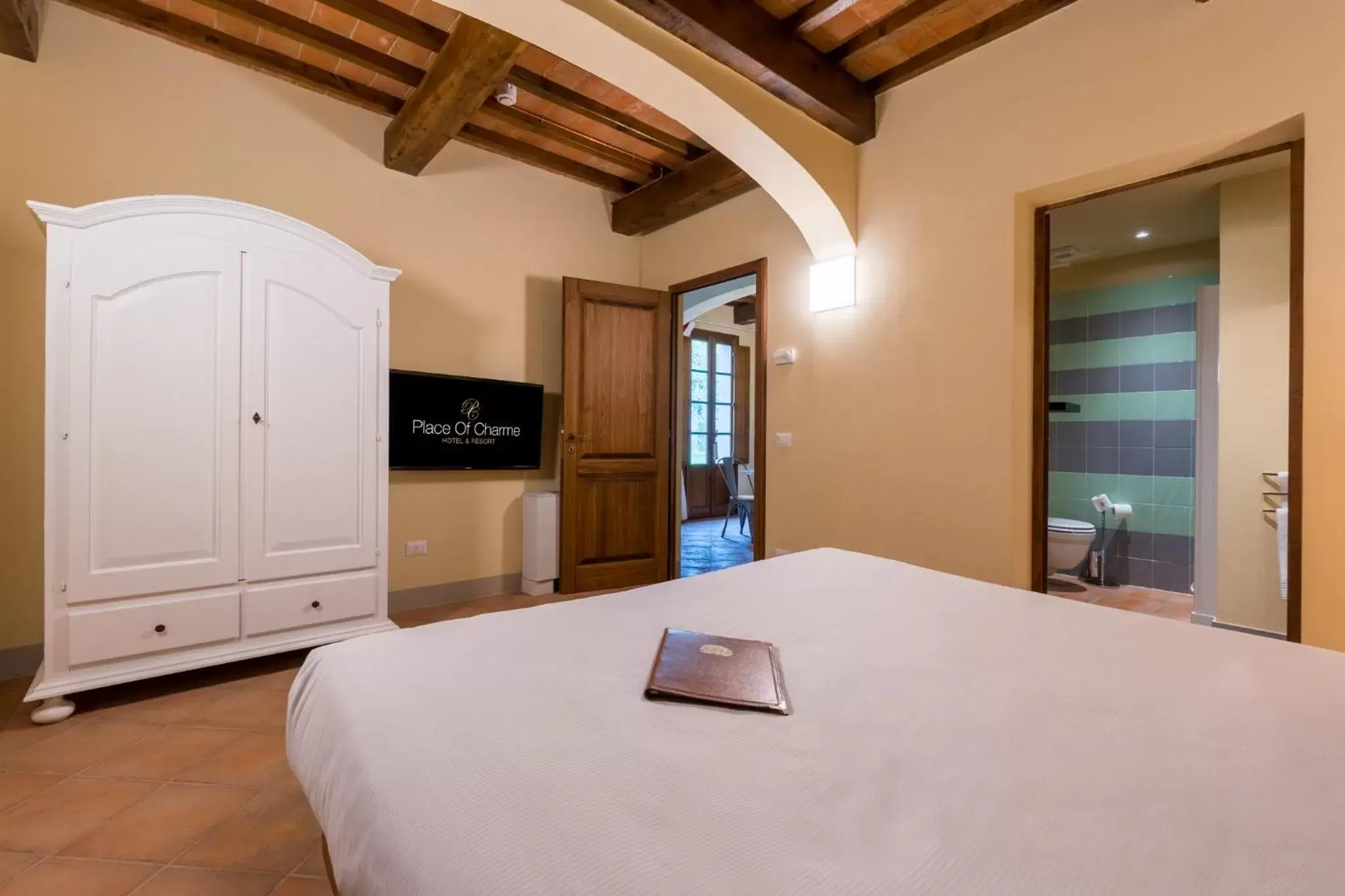 Photo of the whole room, Bed in Boccioleto Resort