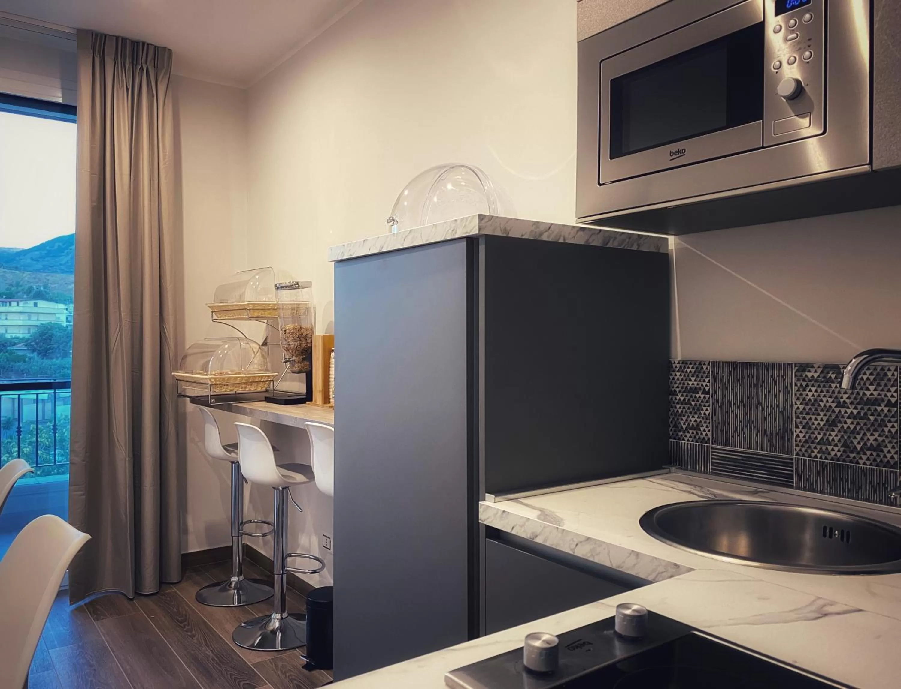 Kitchen or kitchenette, Kitchen/Kitchenette in Lumarooms B&B