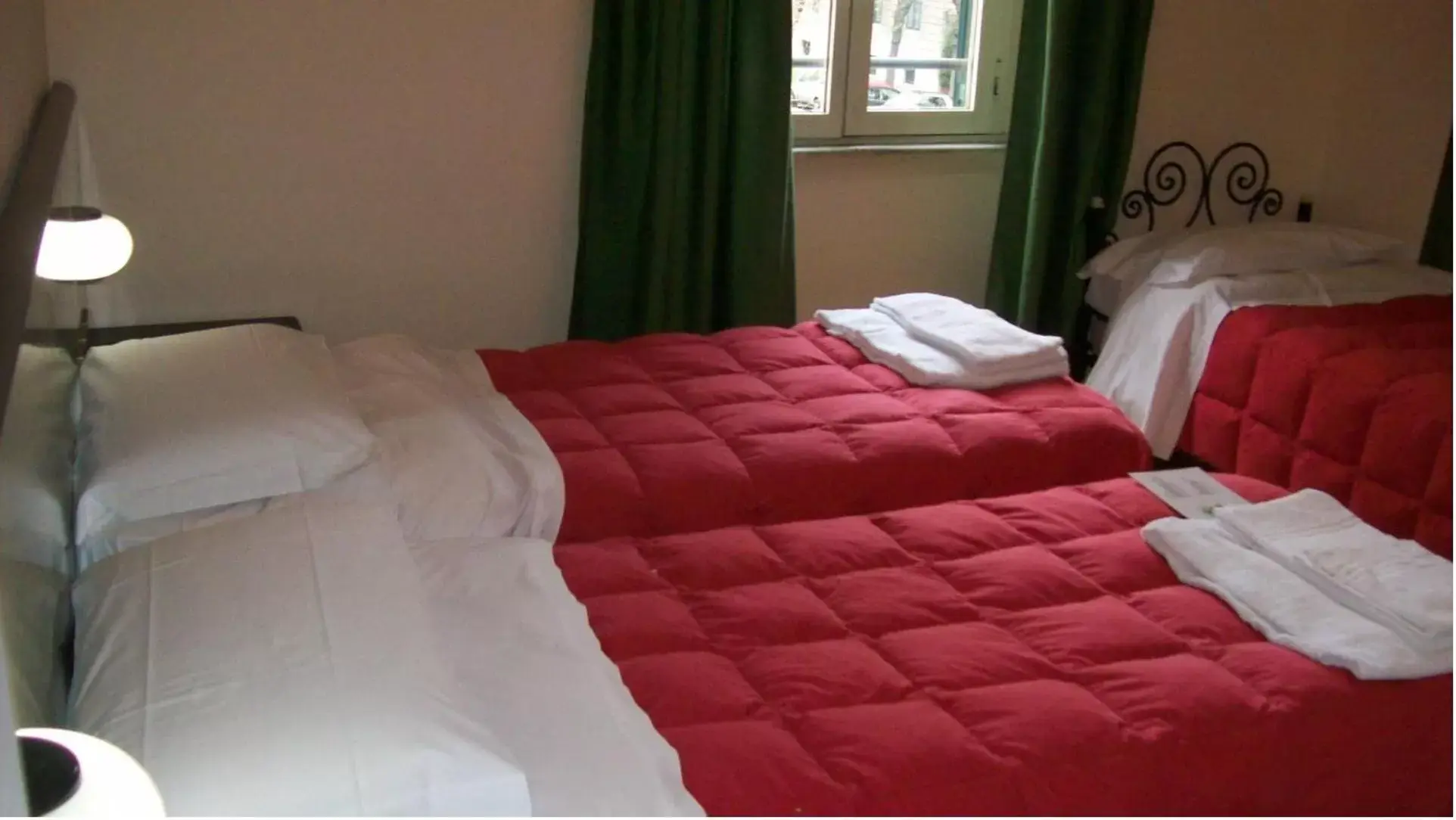 Bed in Hotel Prati