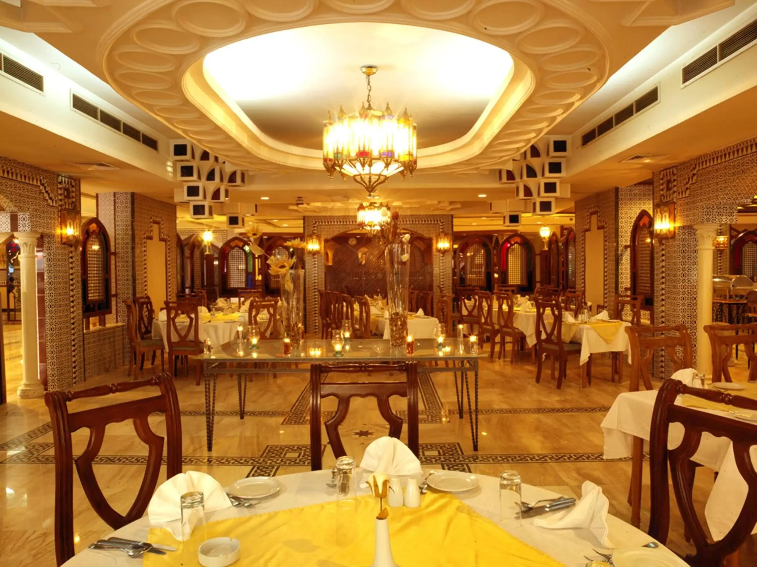 Restaurant/Places to Eat in Toledo Amman Hotel