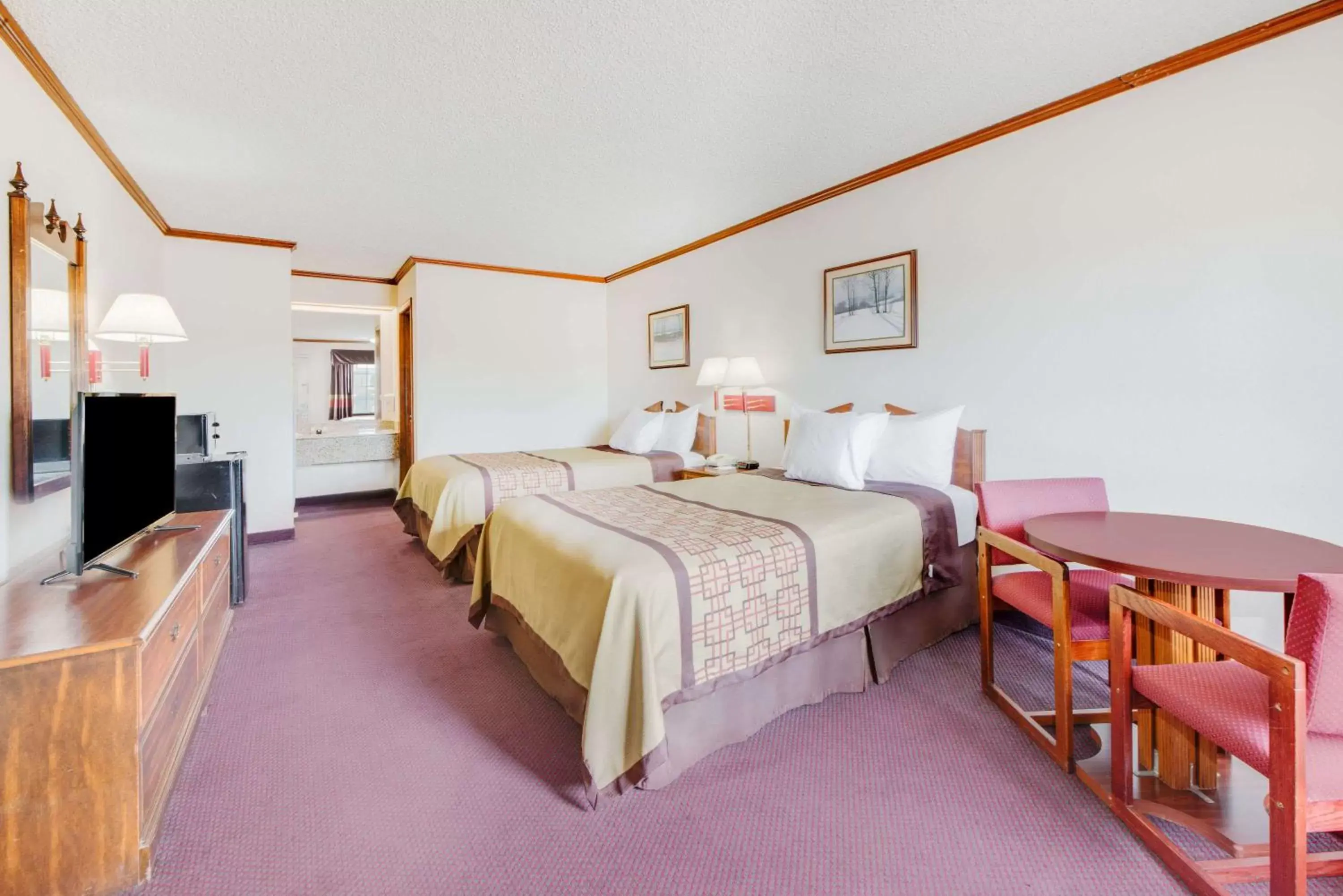 Double Room - Smoking in Days Inn by Wyndham Monett Double Room - Smoking in Days Inn by Wyndham Monett