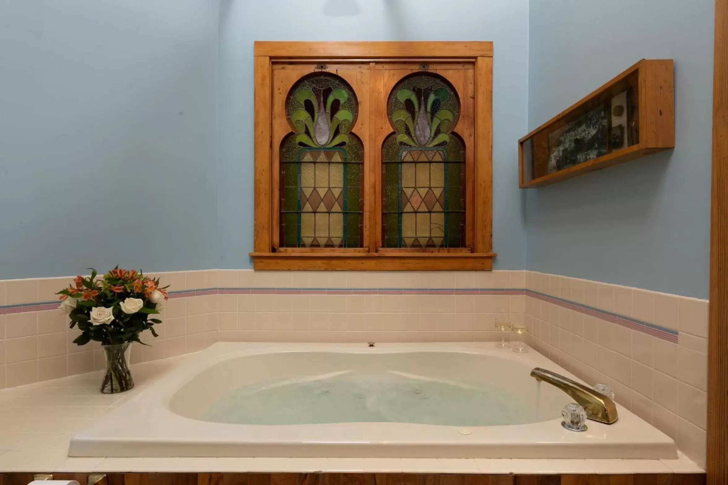 Bathroom in Riverboat Suites