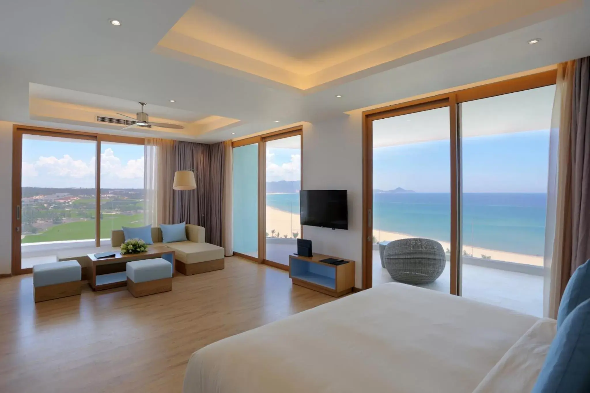 Bedroom, Sea View in FLC Luxury Hotel Quy Nhon