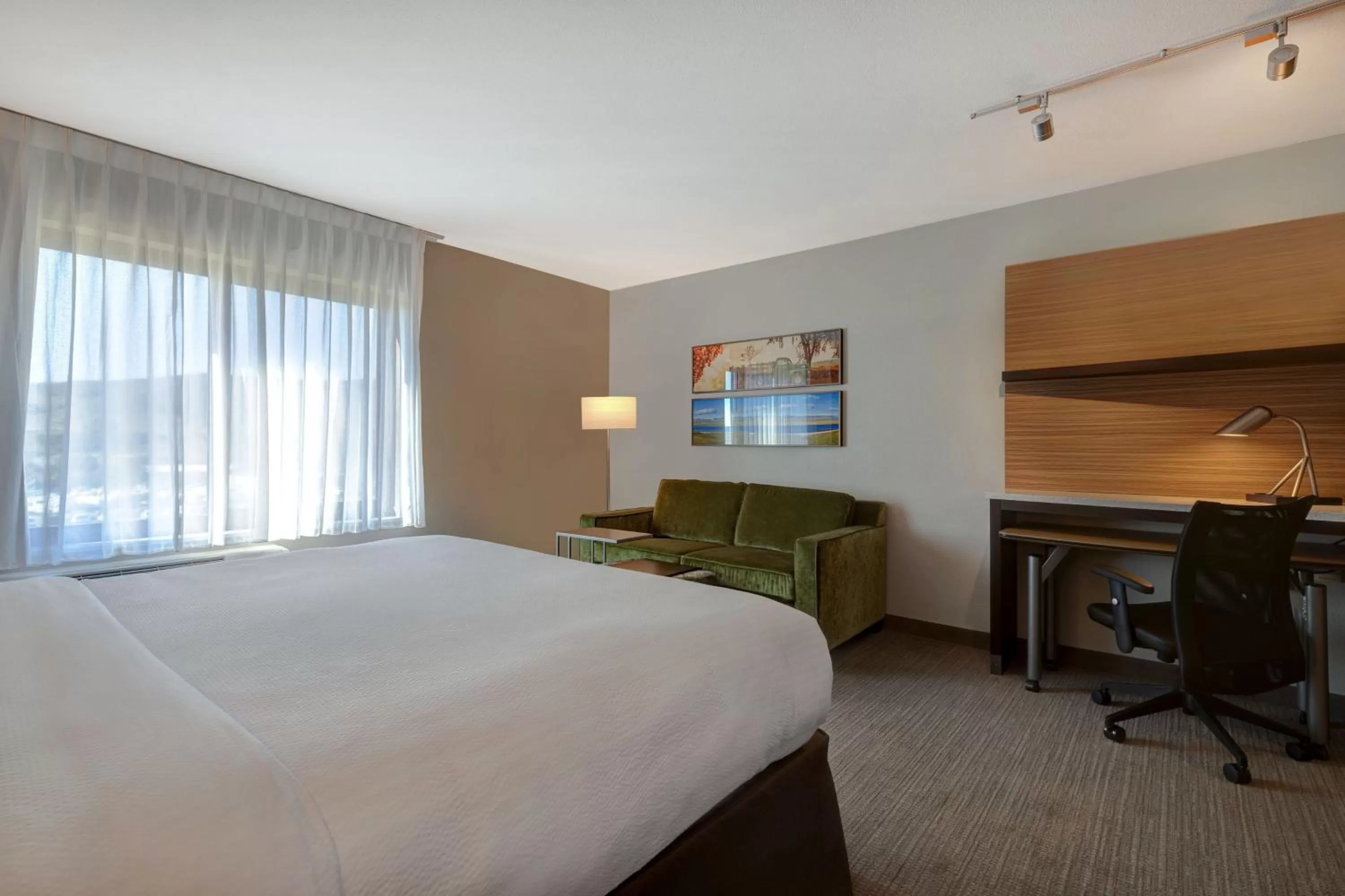Bedroom, Bed in TownePlace Suites by Marriott San Luis Obispo