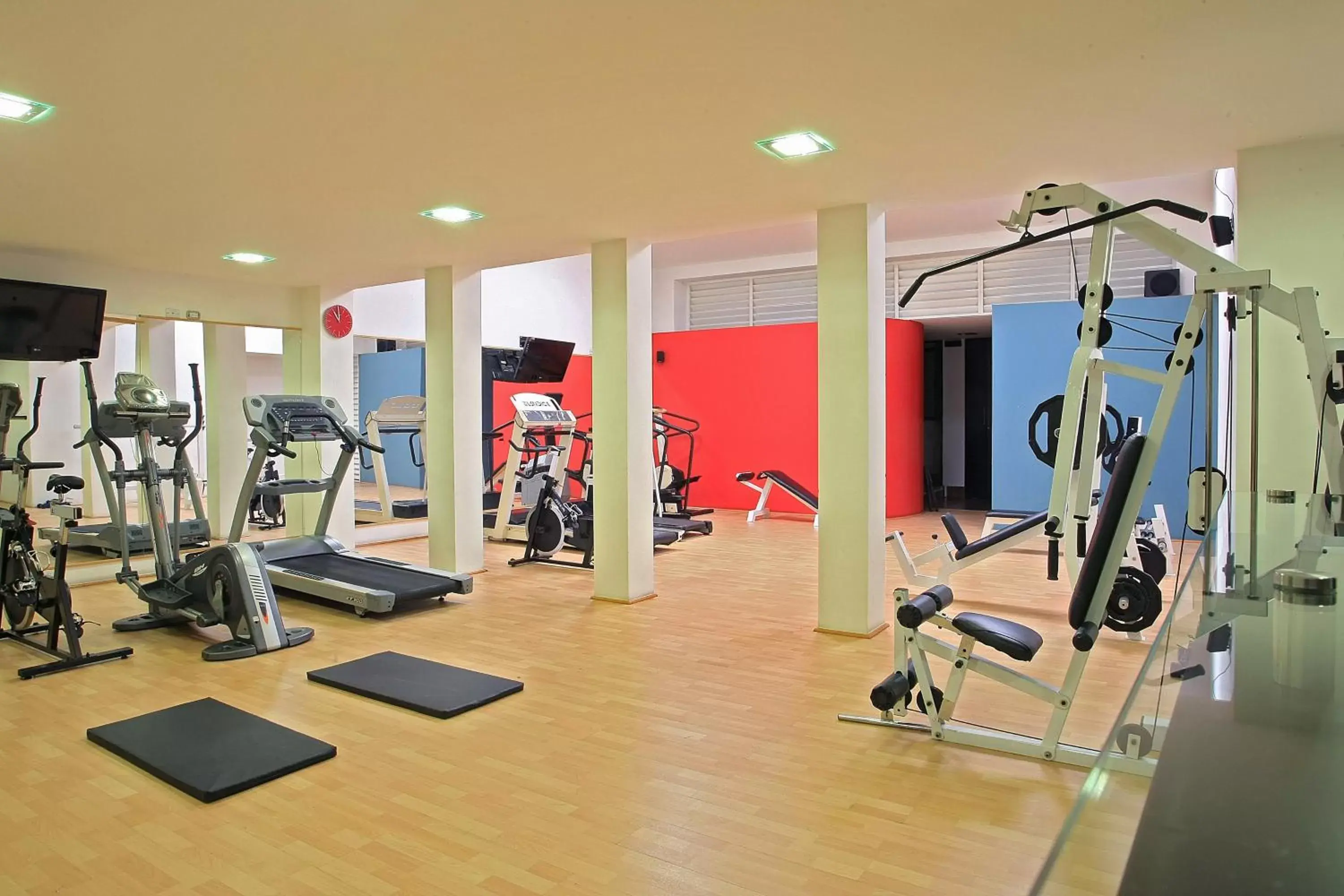 Fitness centre/facilities, Fitness Center/Facilities in Hotel Dann Cali