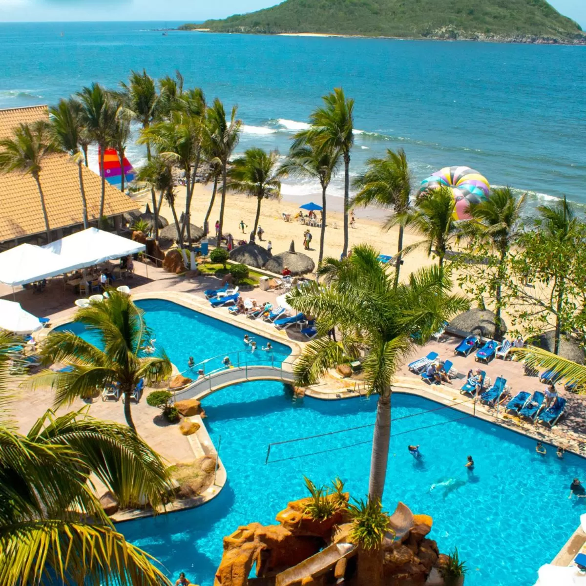 Pool View in Luna Palace