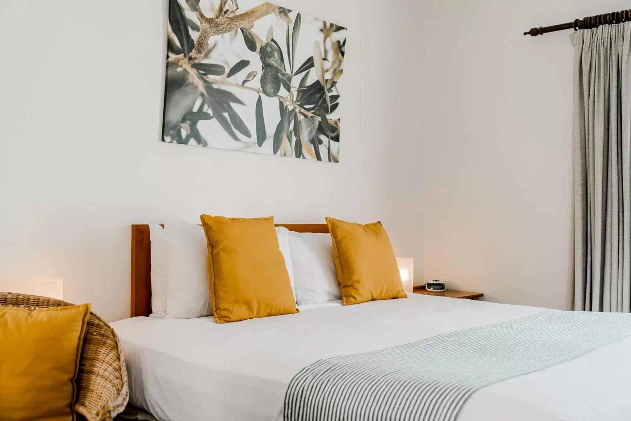 Deluxe Family Room in The Henry Parkes Tenterfield Deluxe Family Room in The Henry Parkes Tenterfield