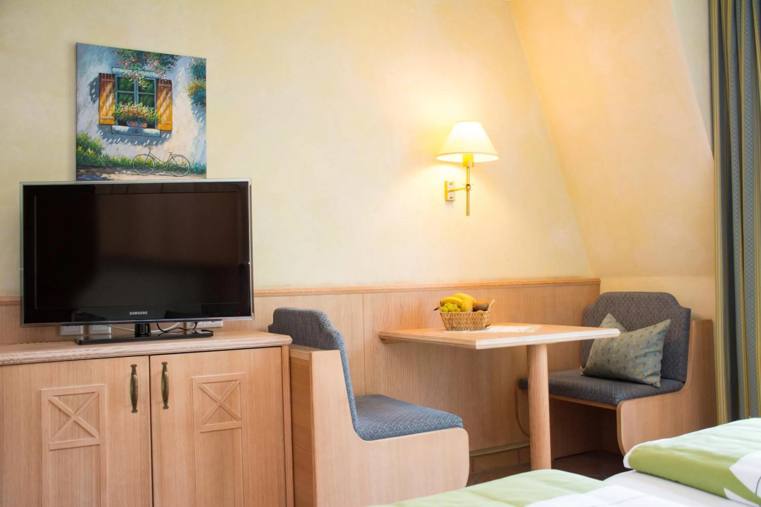 Photo of the whole room, Bed in Hotel Casa Rustica - Eintrittskarten für den Europapark erhalten Sie garantiert über uns!