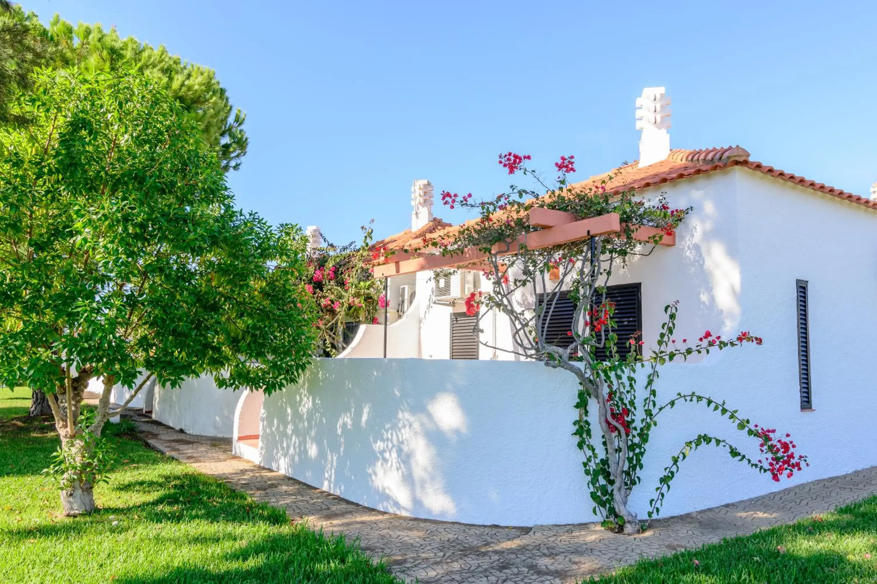 Patio, Garden in Pedras Da Rainha