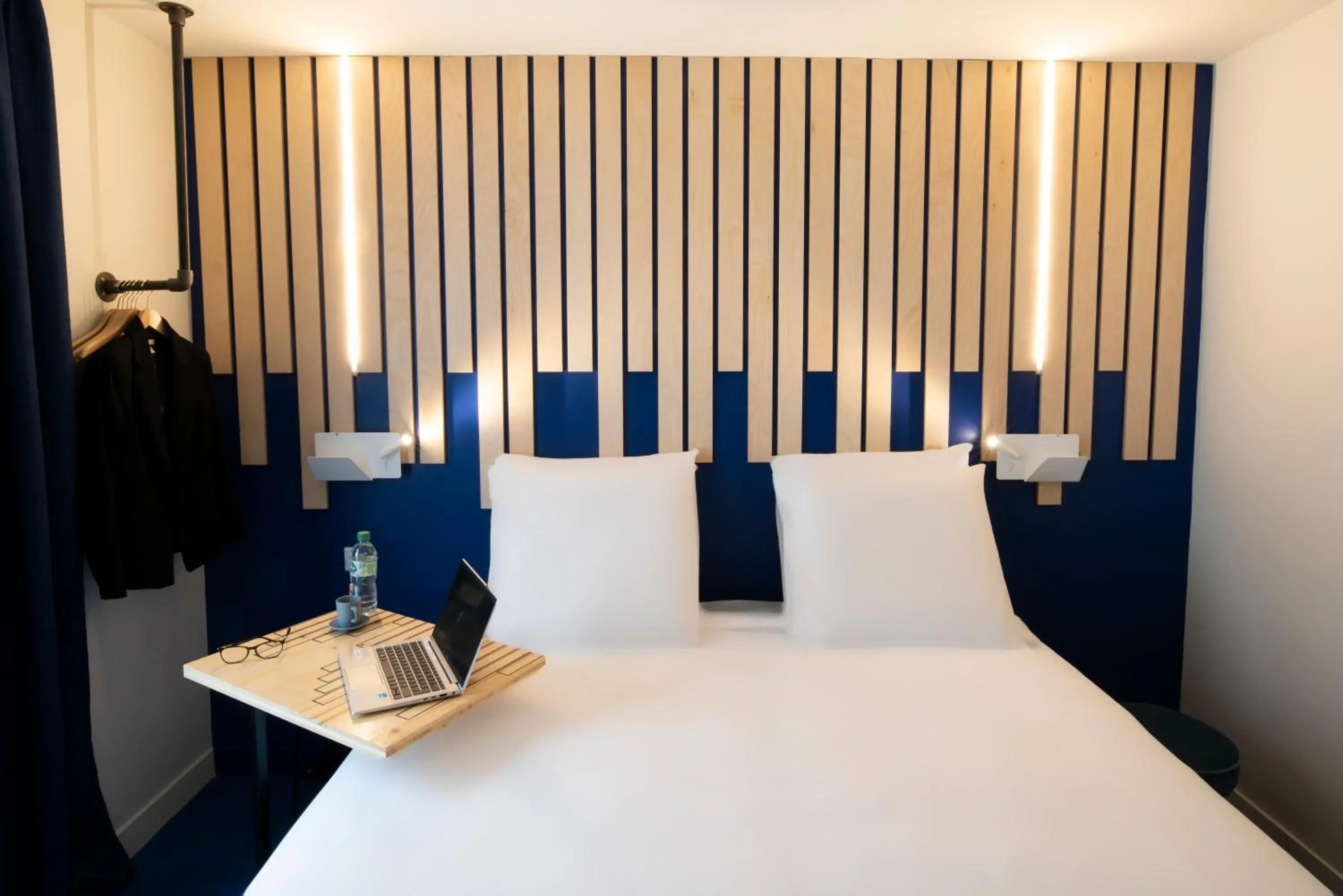 Standard Single Room with Double Bed - single occupancy in ibis Styles Paris Opera Lafayette