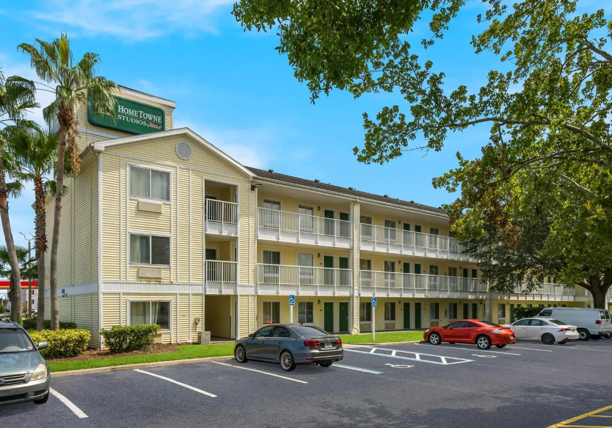 Property building in HomeTowne Studios by Red Roof Orlando - UCF Area