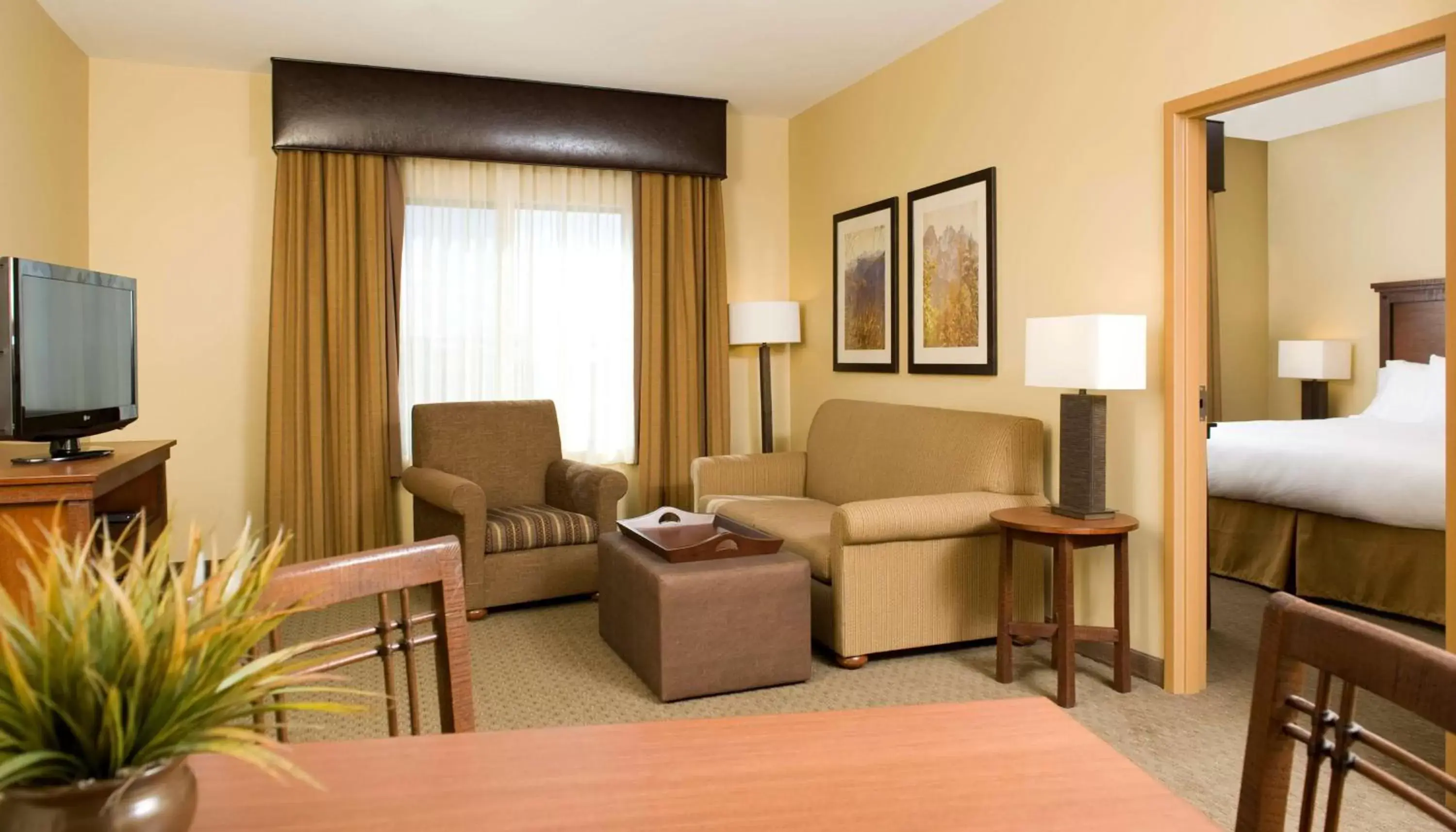 Living room, Seating Area in Homewood Suites by Hilton Bozeman